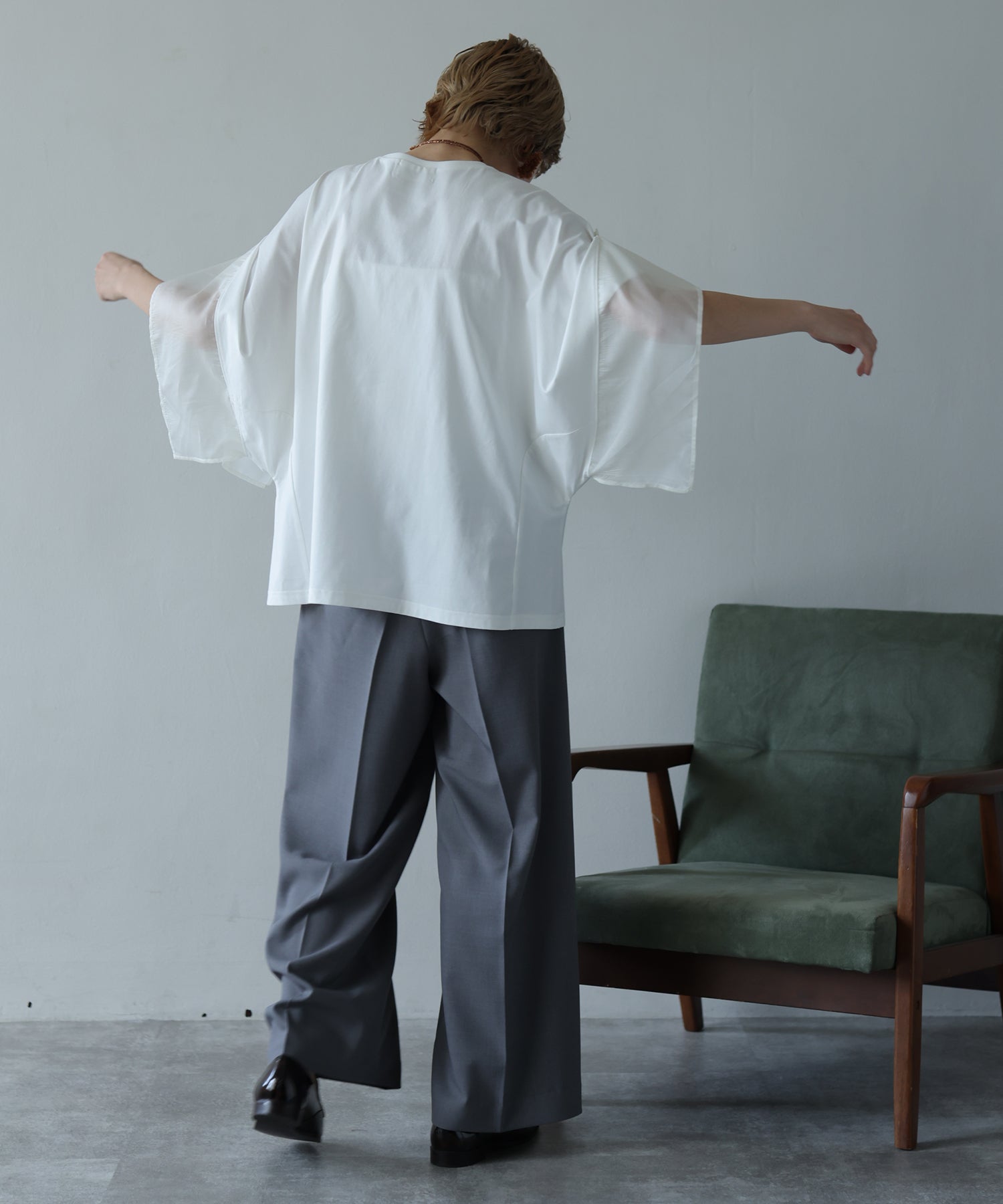 オフホワイト model:H160