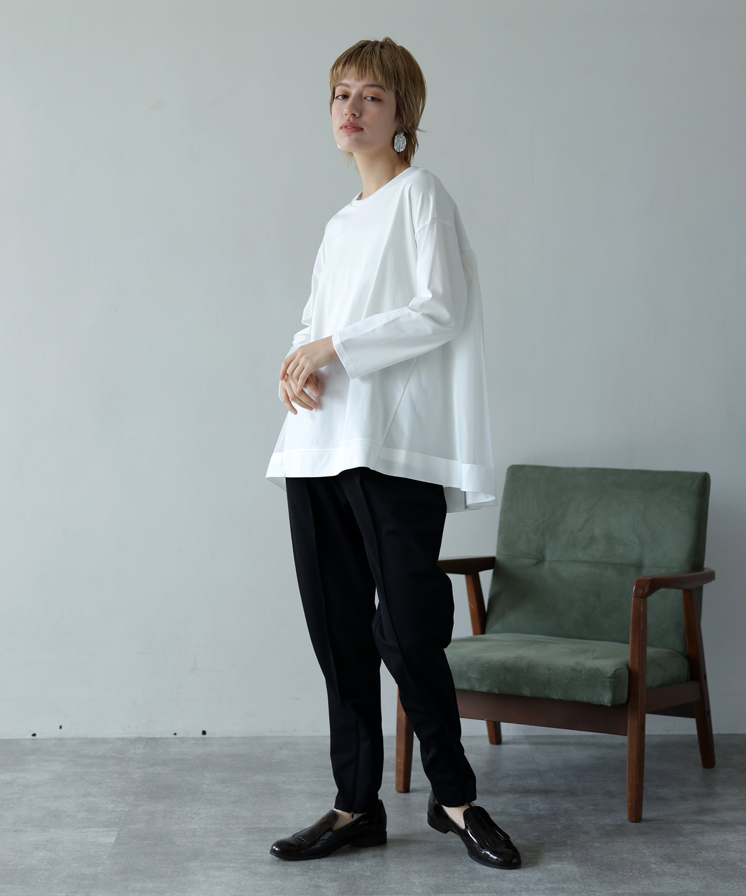 オフホワイト model:H160