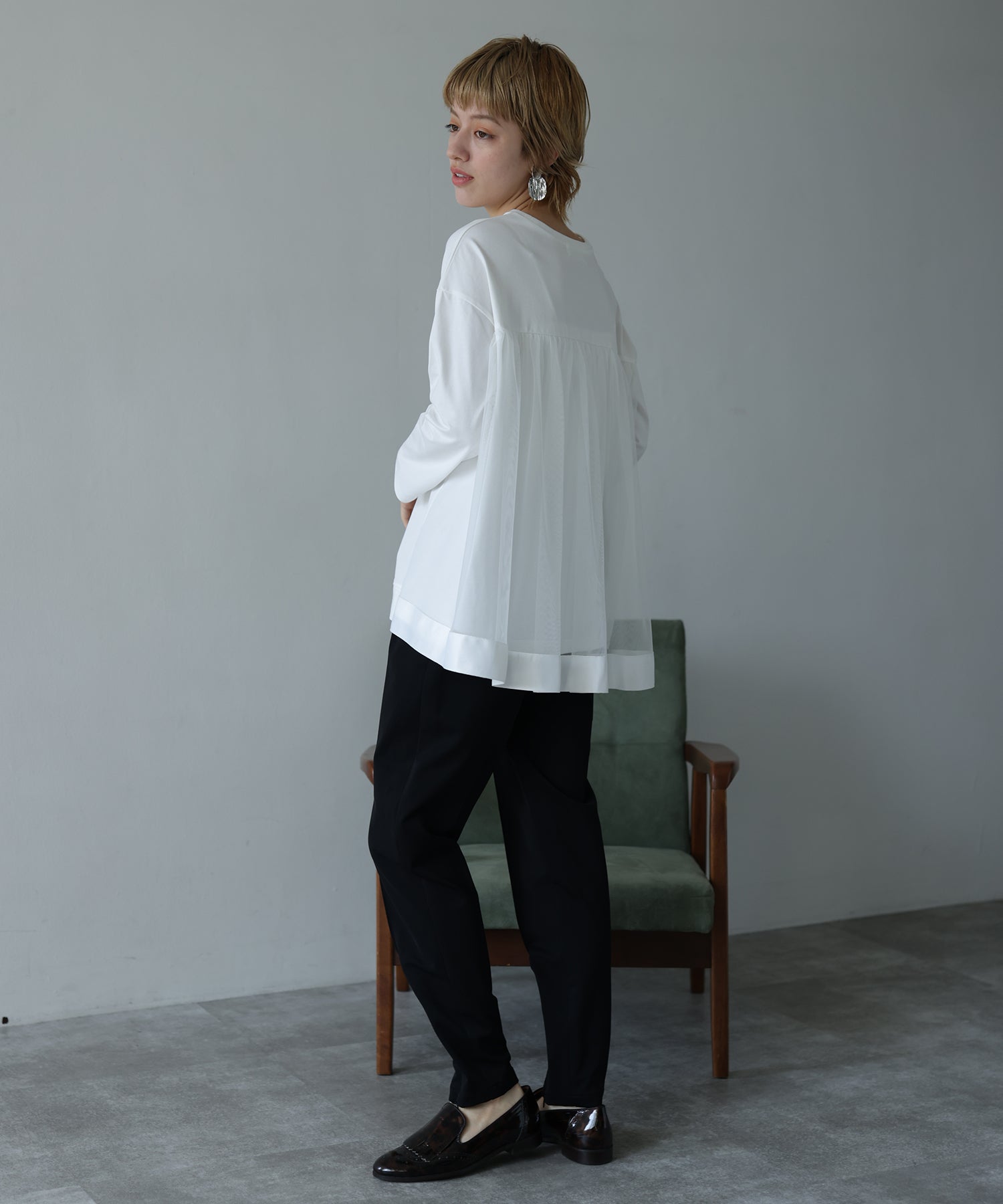 オフホワイト model:H160