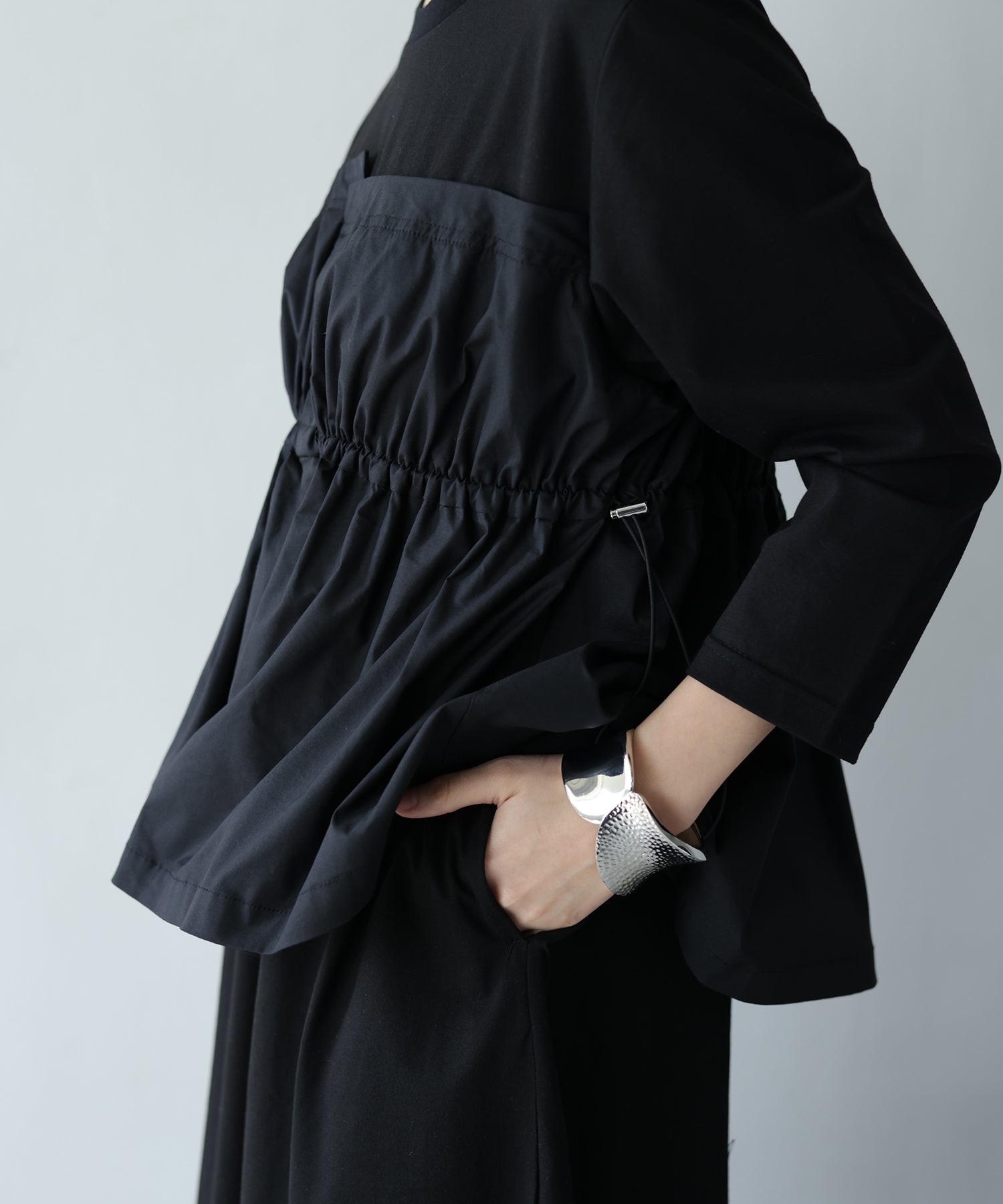 ブラック model:H160