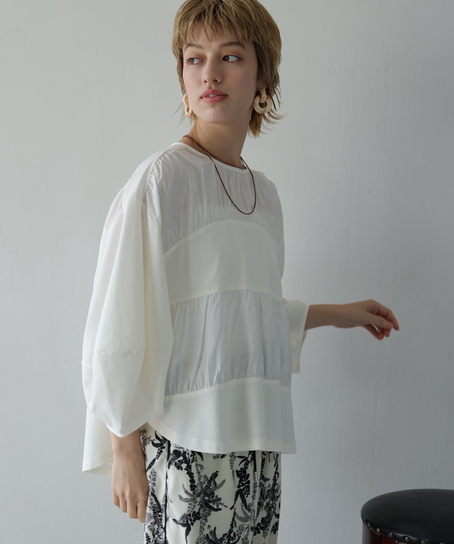 オフホワイト model:H160