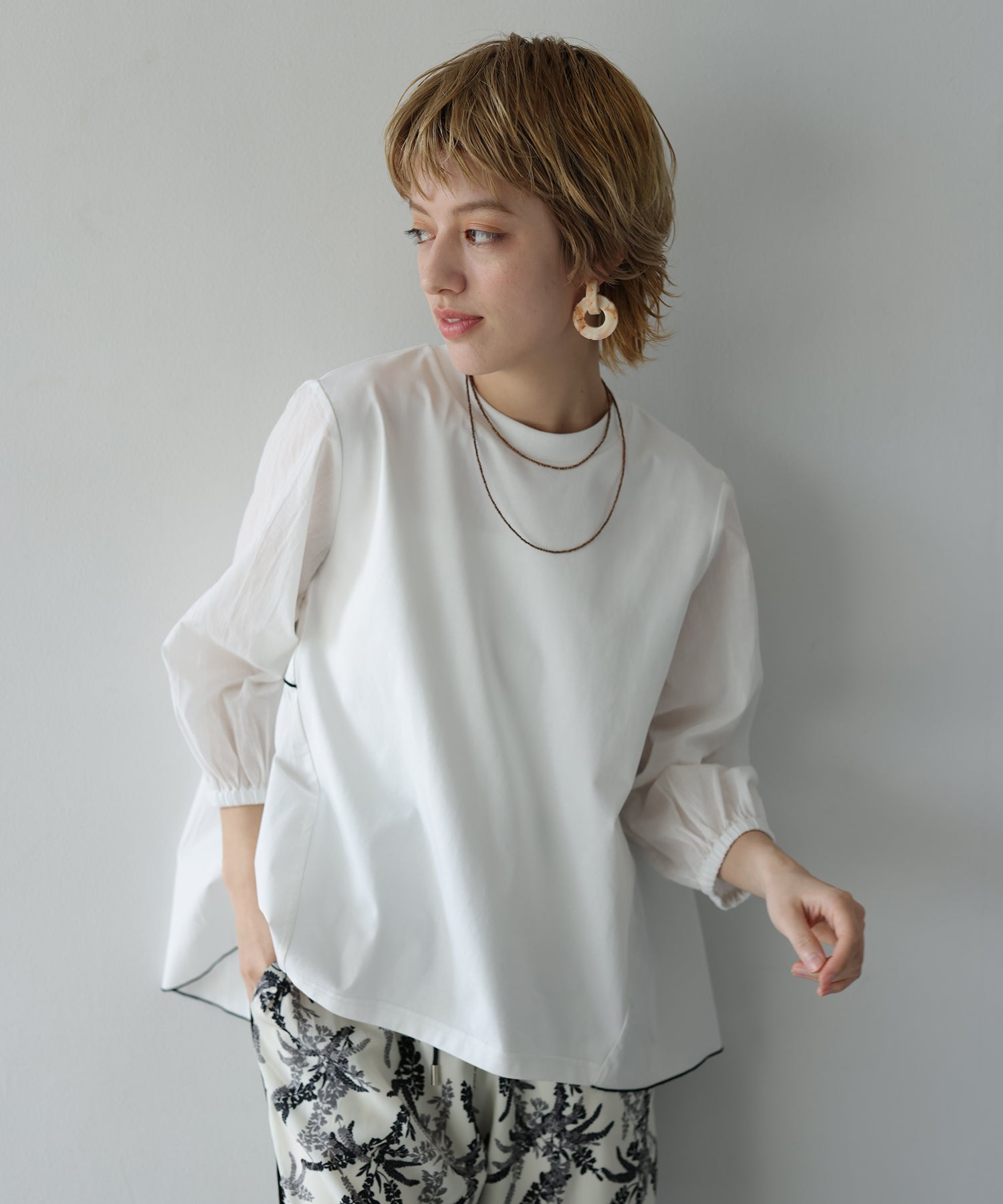 オフホワイト model:H160