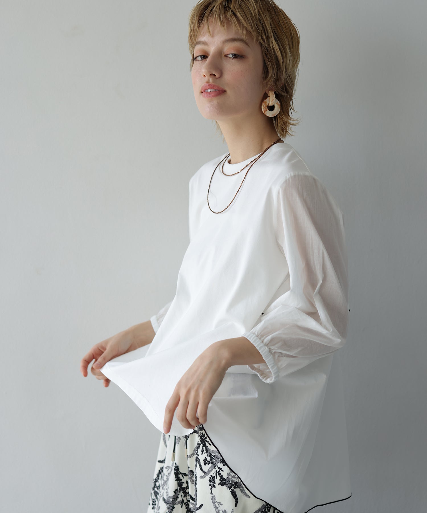 オフホワイト model:H160