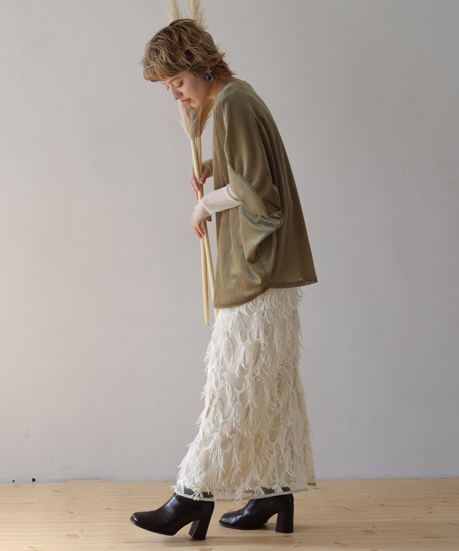 オフホワイト model:H160