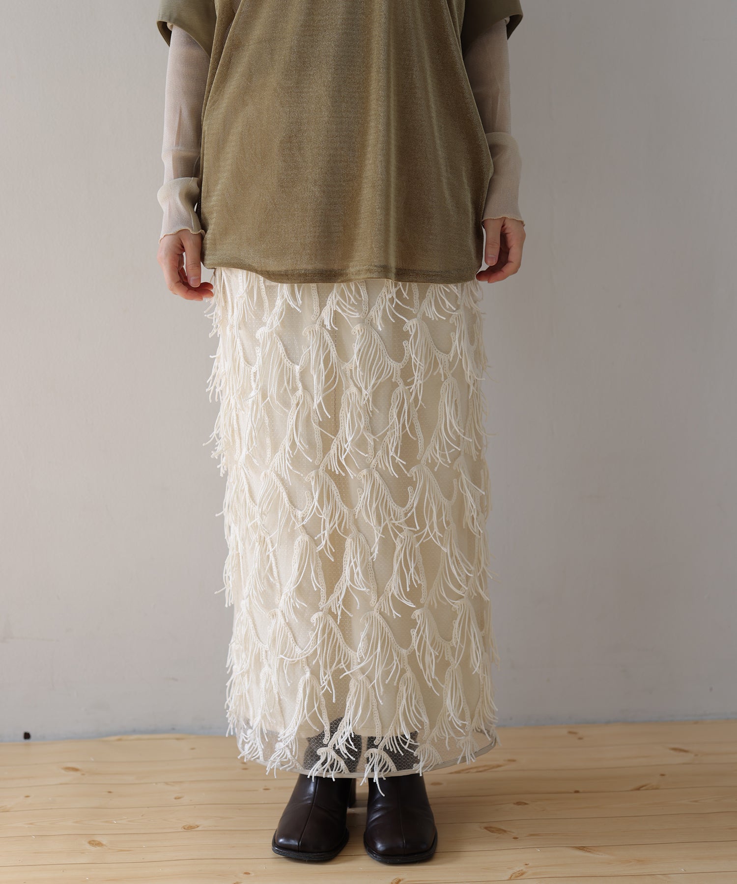 オフホワイト model:H160