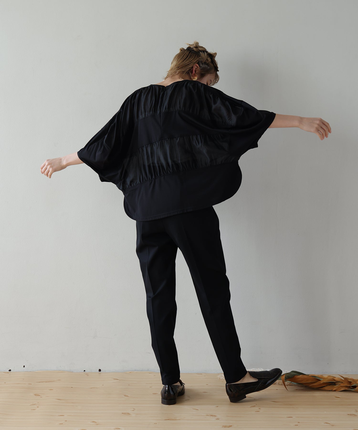 ブラック model:H160