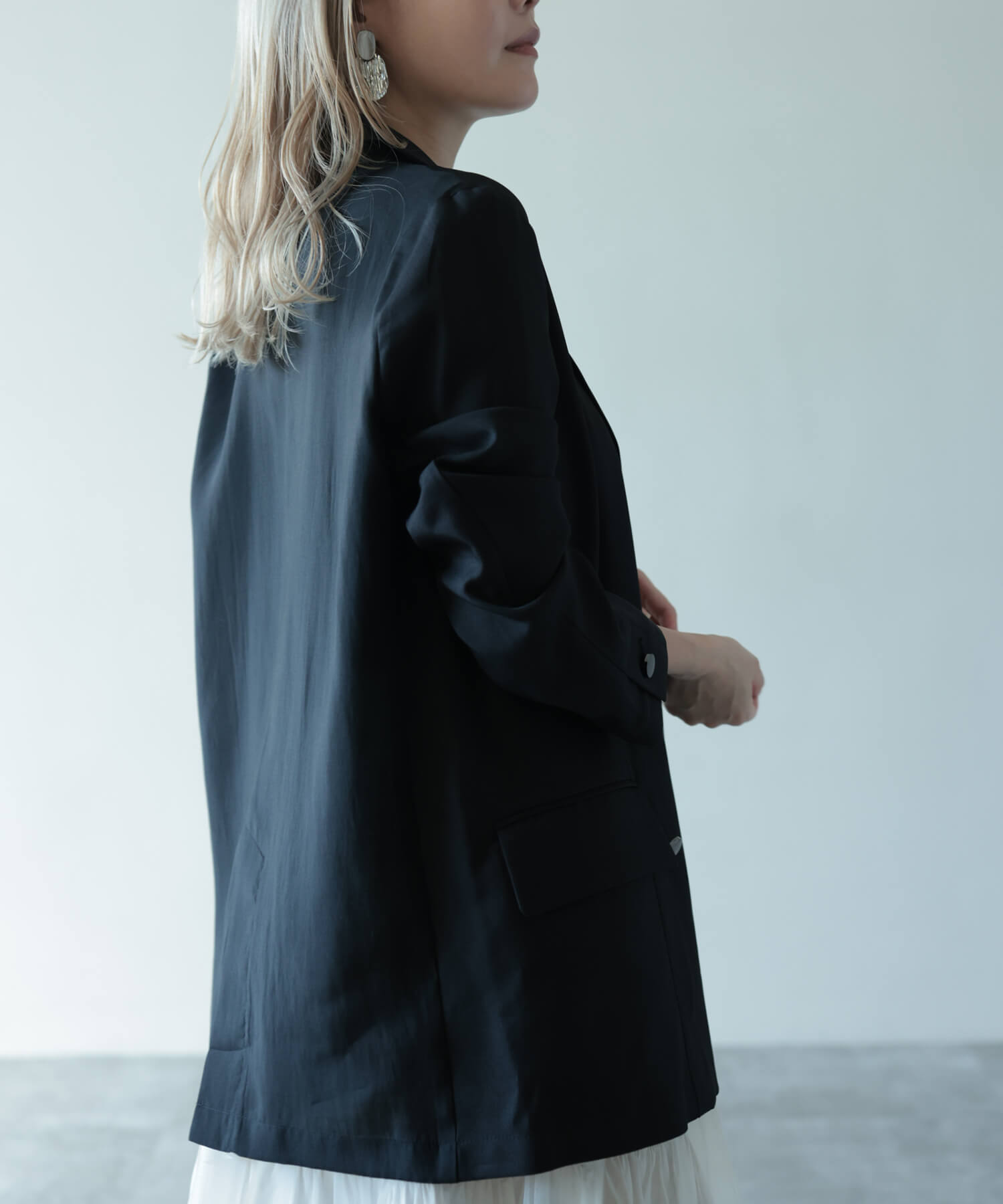 ブラック model:H167