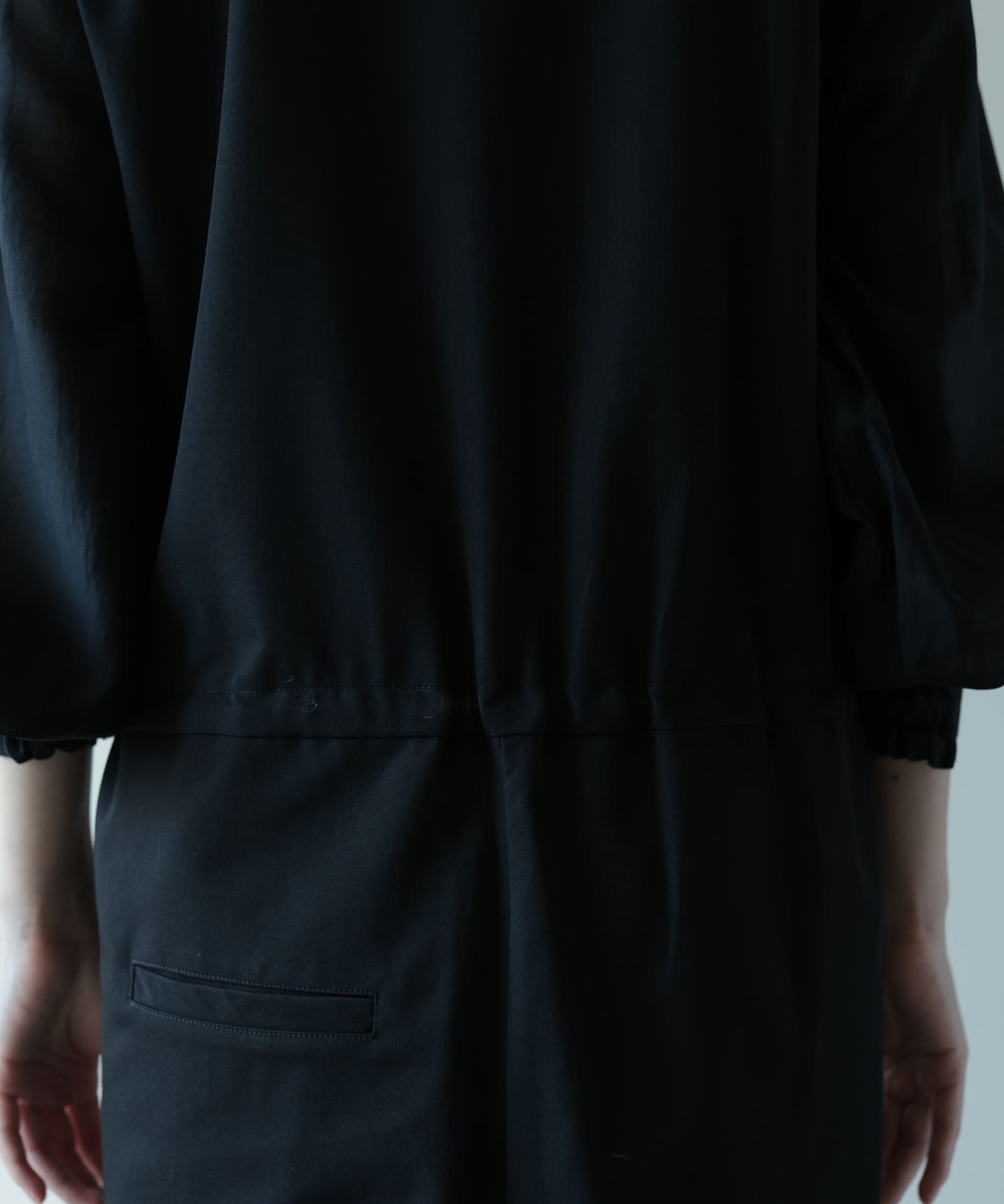 ブラック model:H167