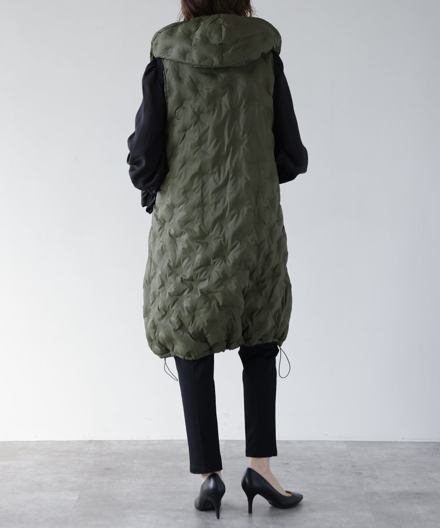 カーキ model:H167