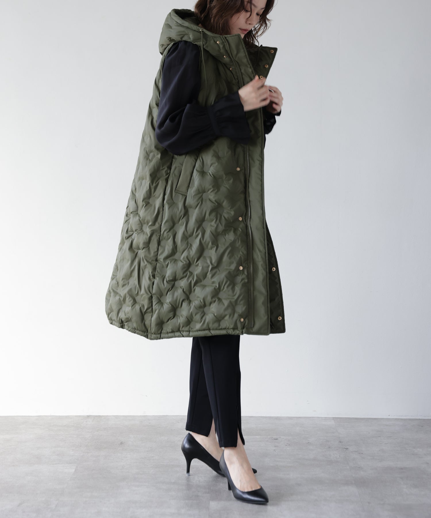 カーキ model:H167