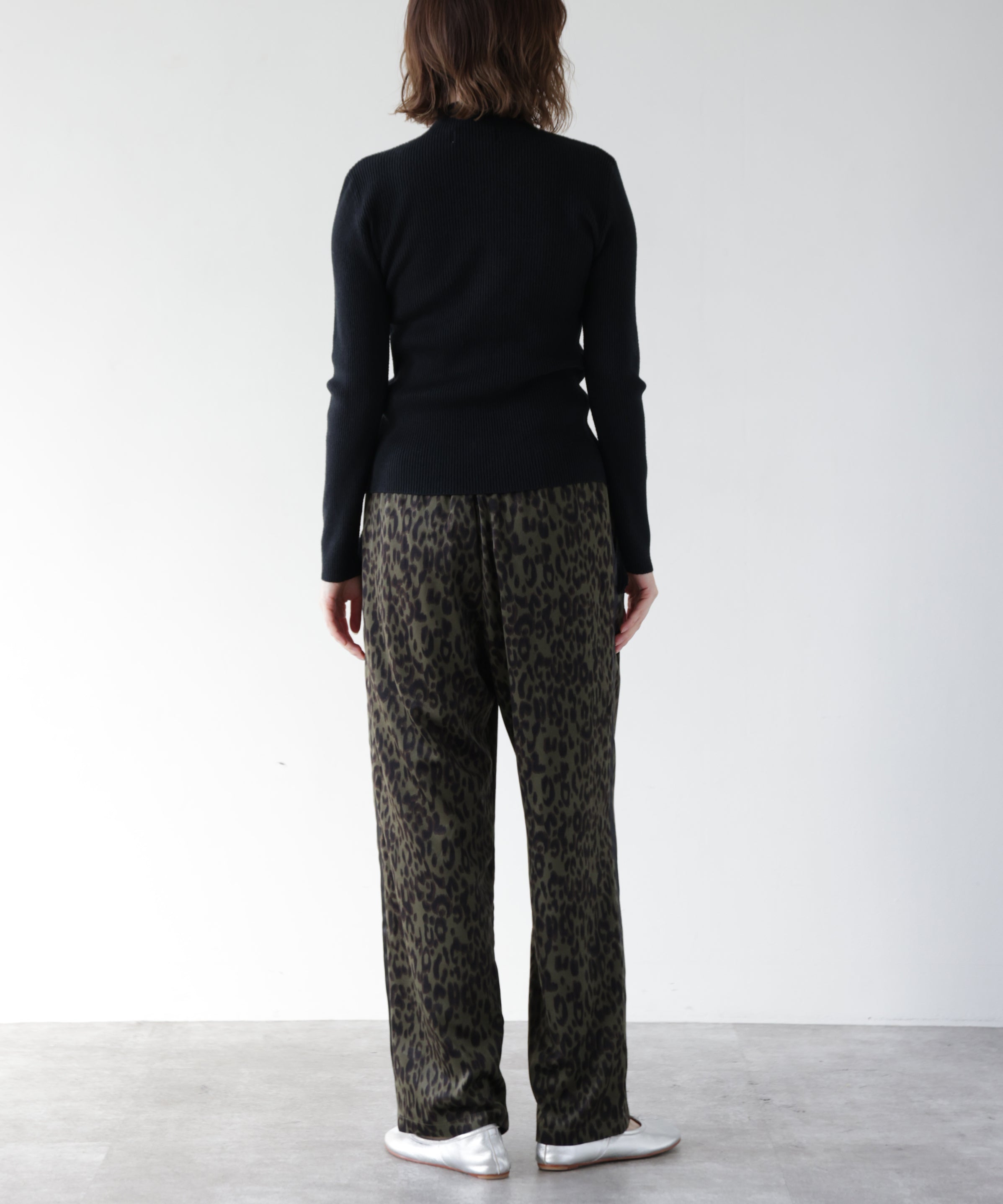 ブラック model:H167