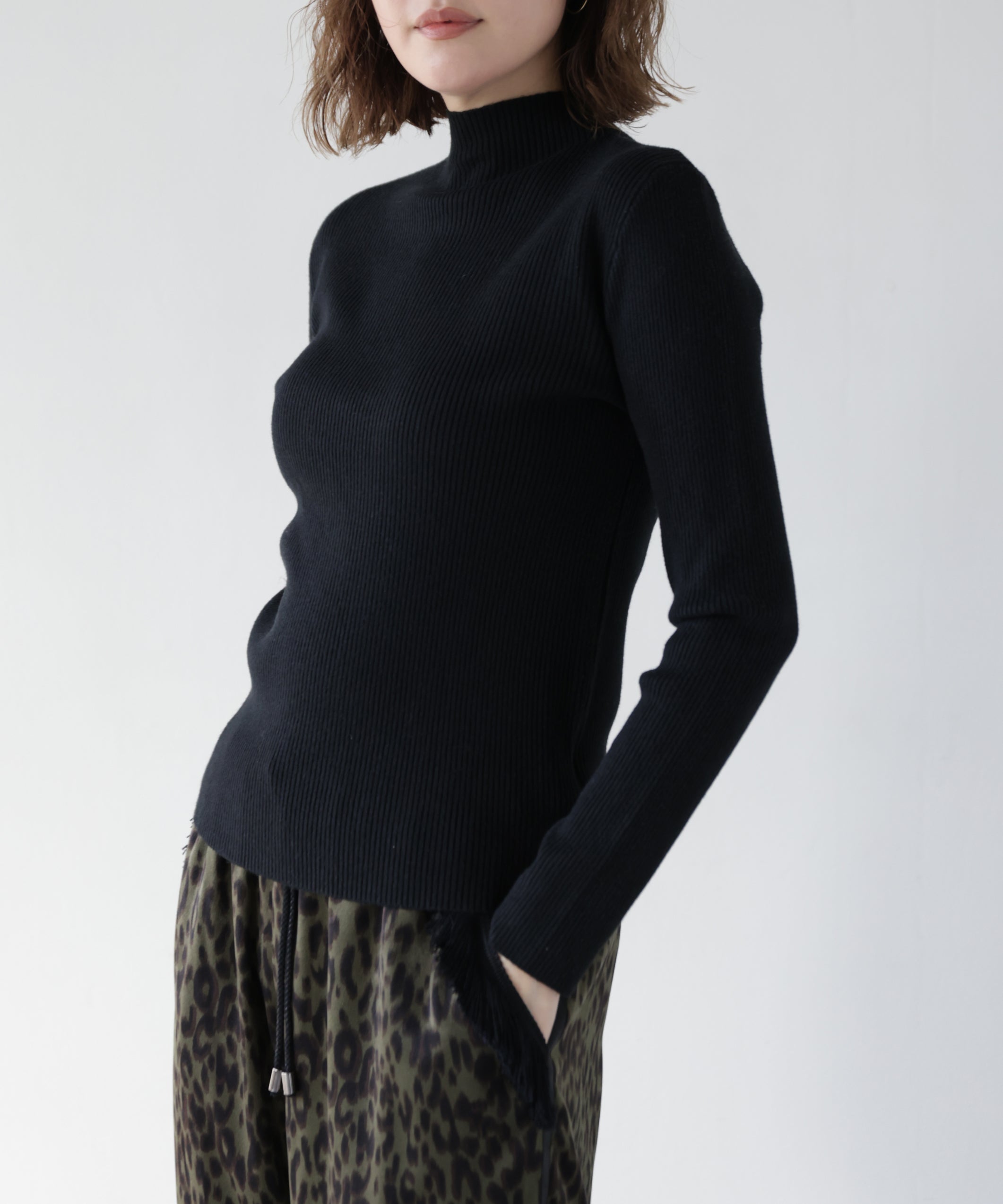 ブラック model:H167