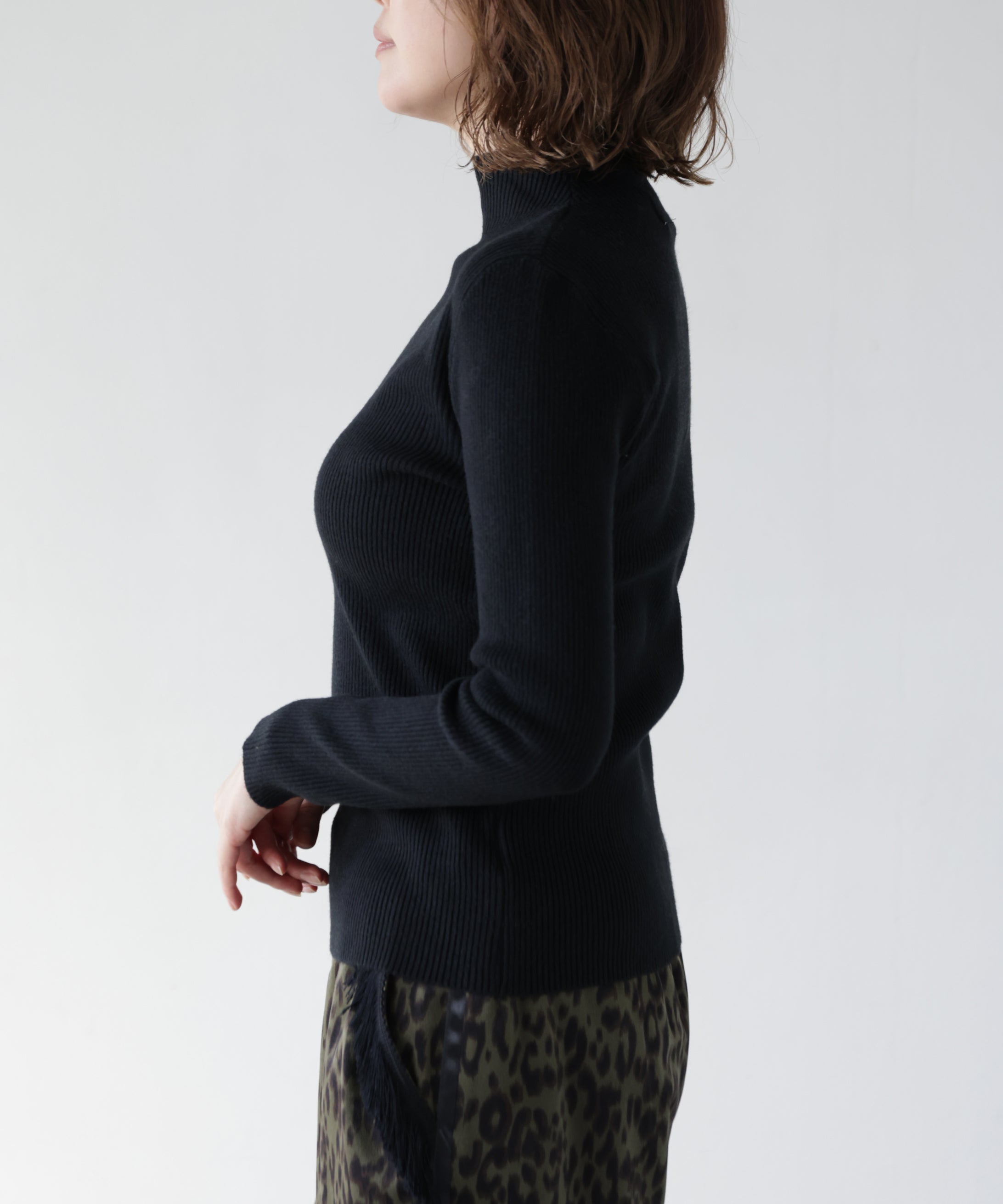 ブラック model:H167