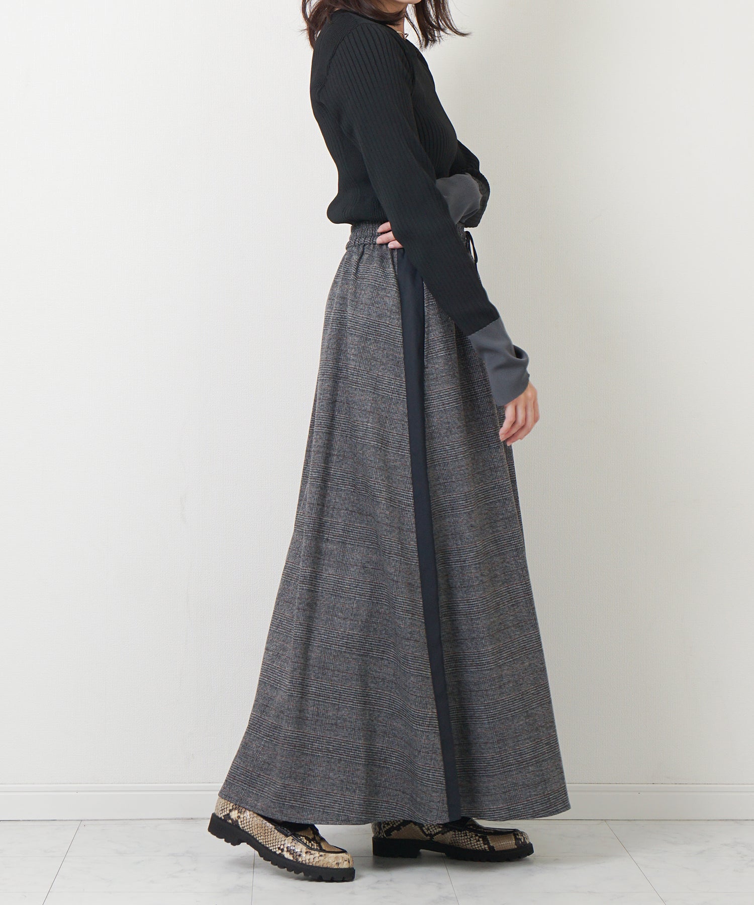 チャコール model:H160