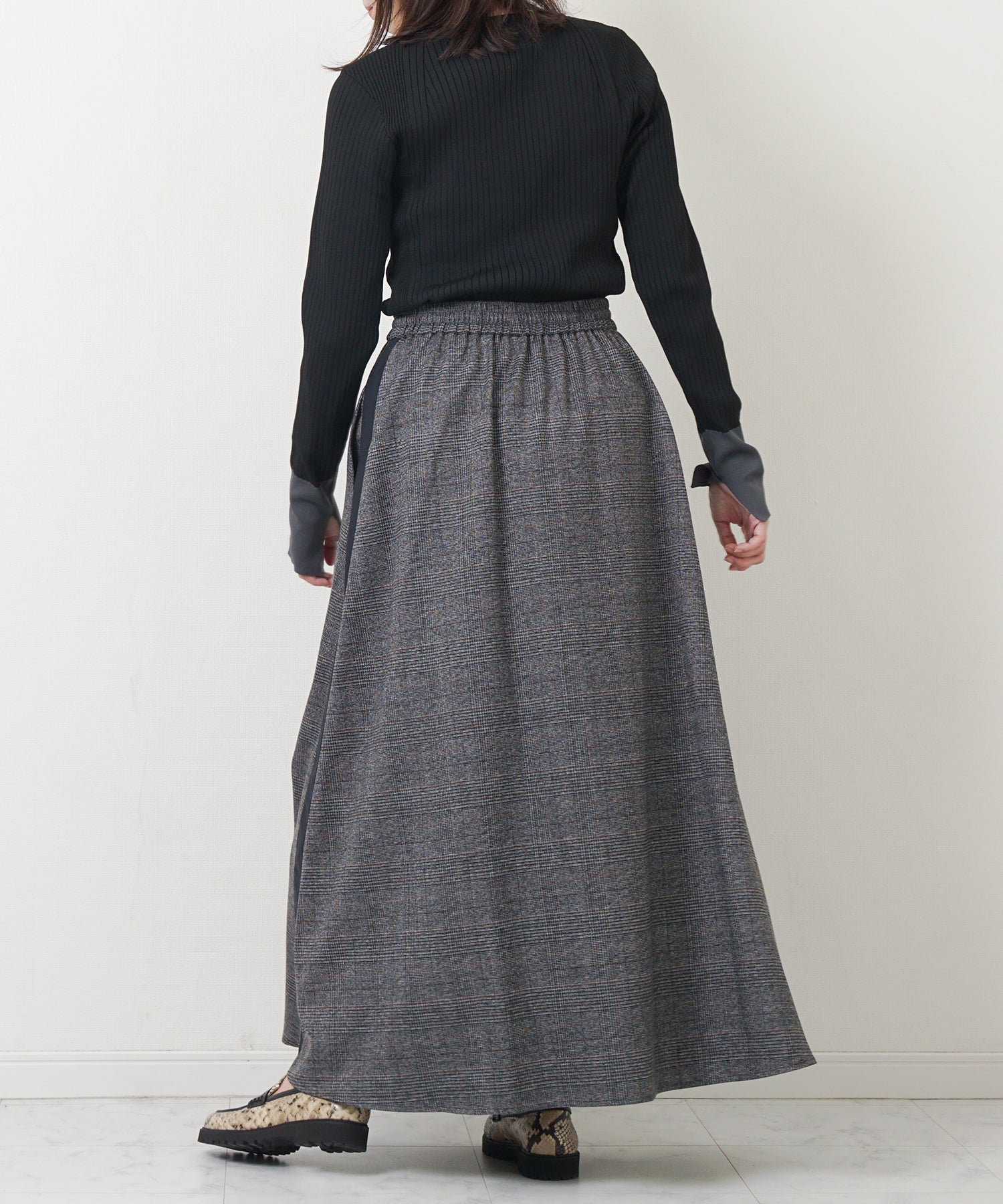 チャコール model:H160