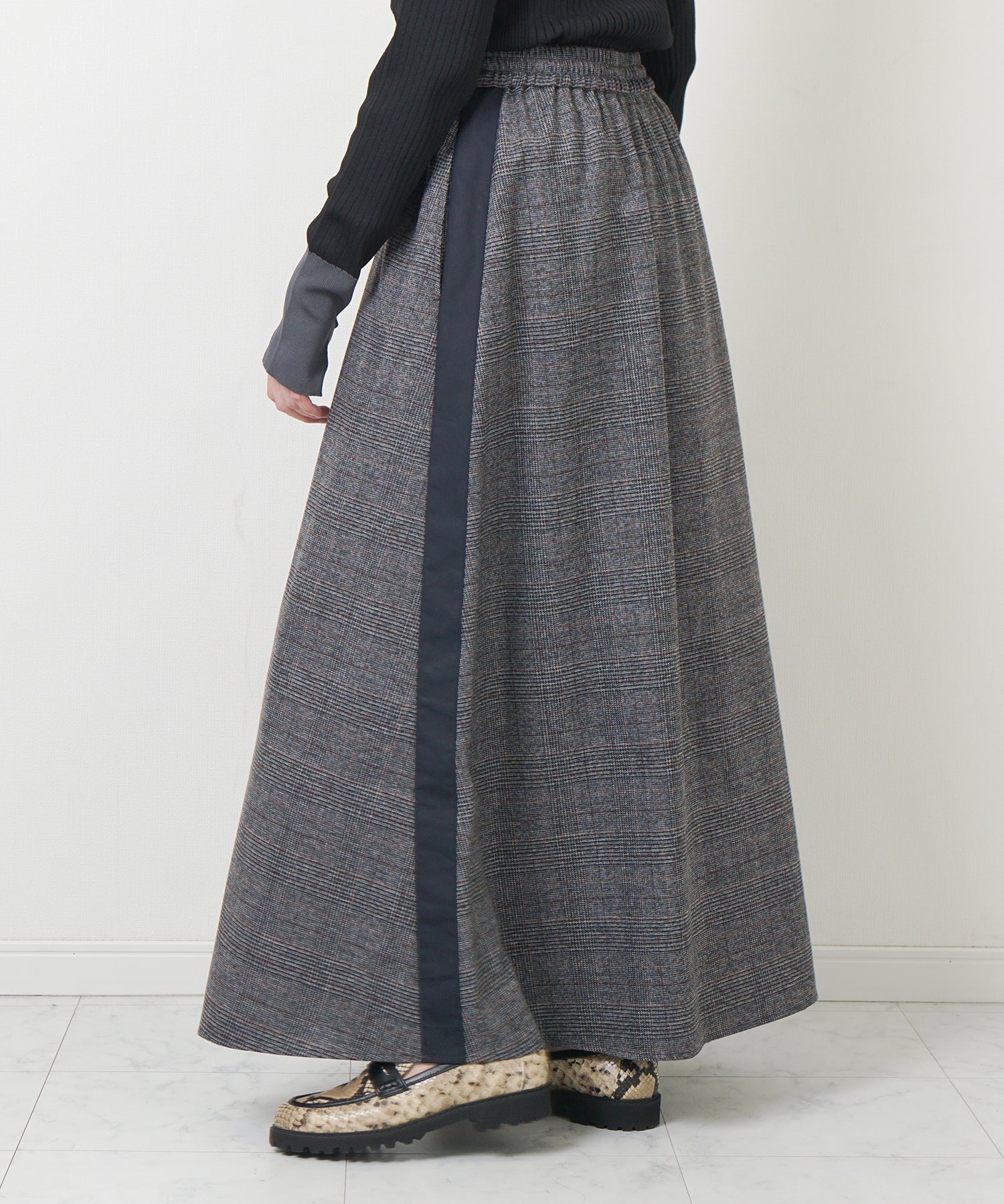 チャコール model:H160