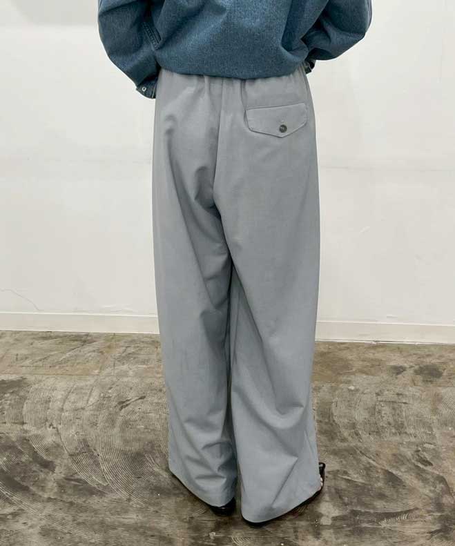 ライトグレー staff:H161