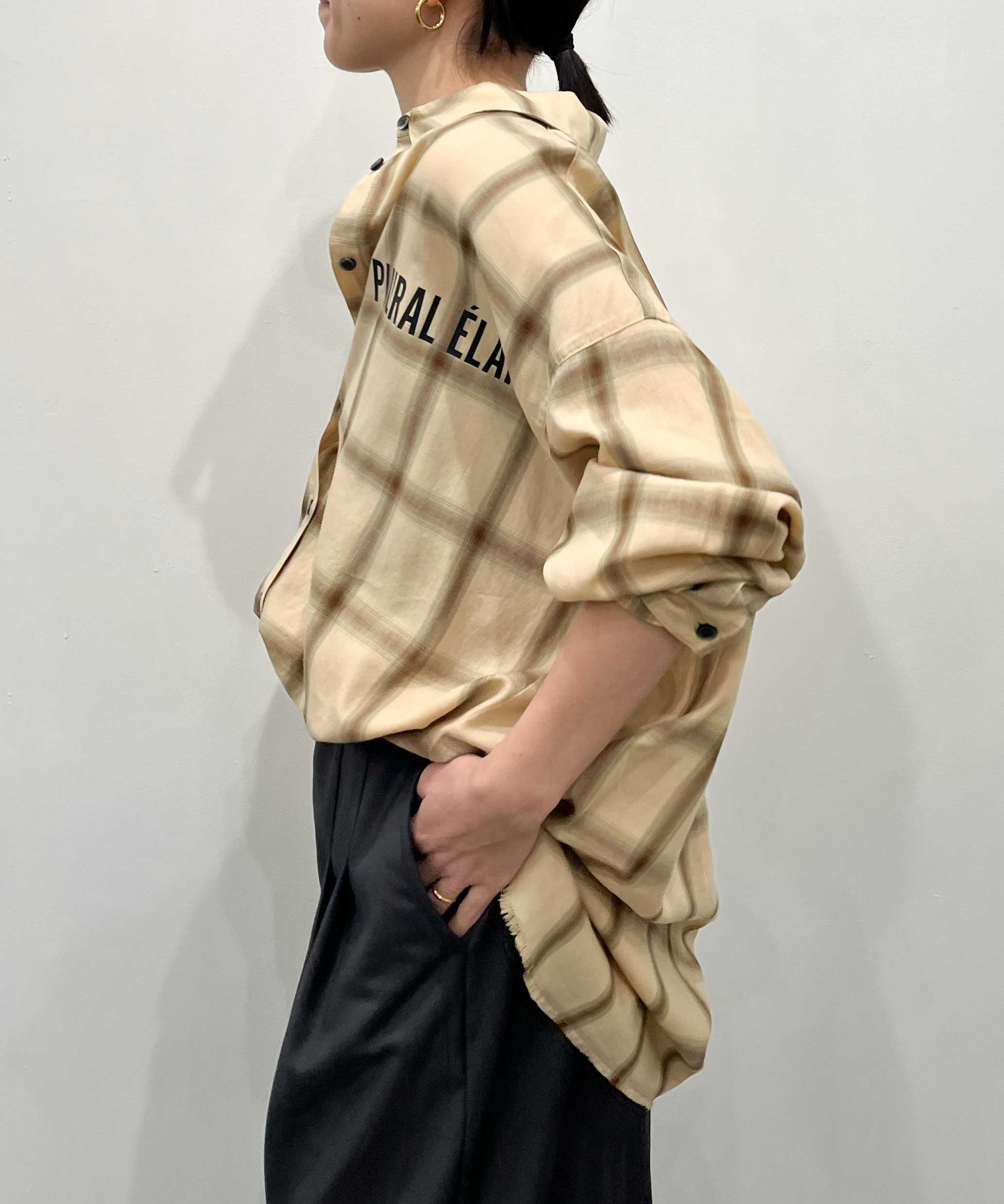 イエロー staff:H155