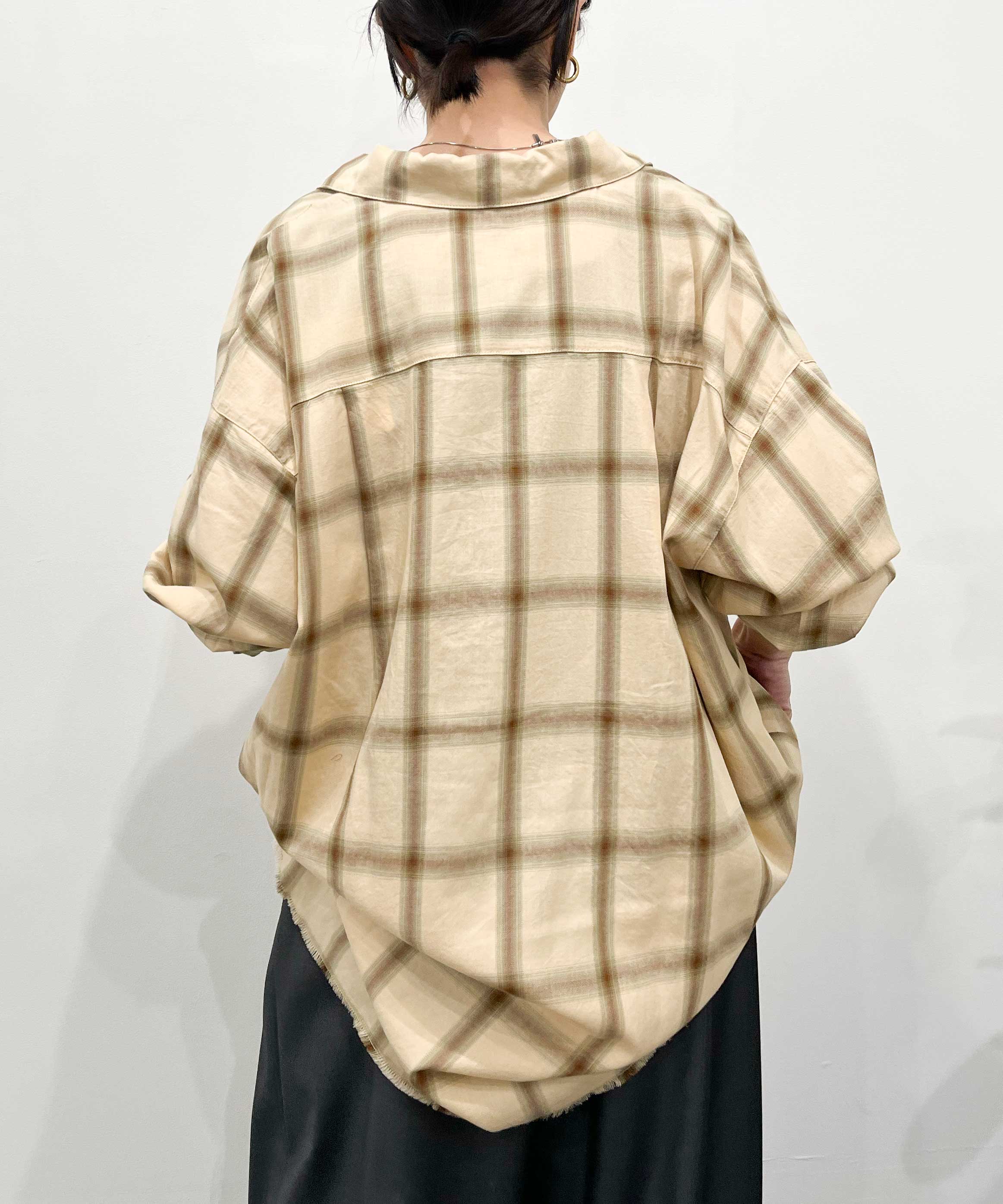 イエロー staff:H155