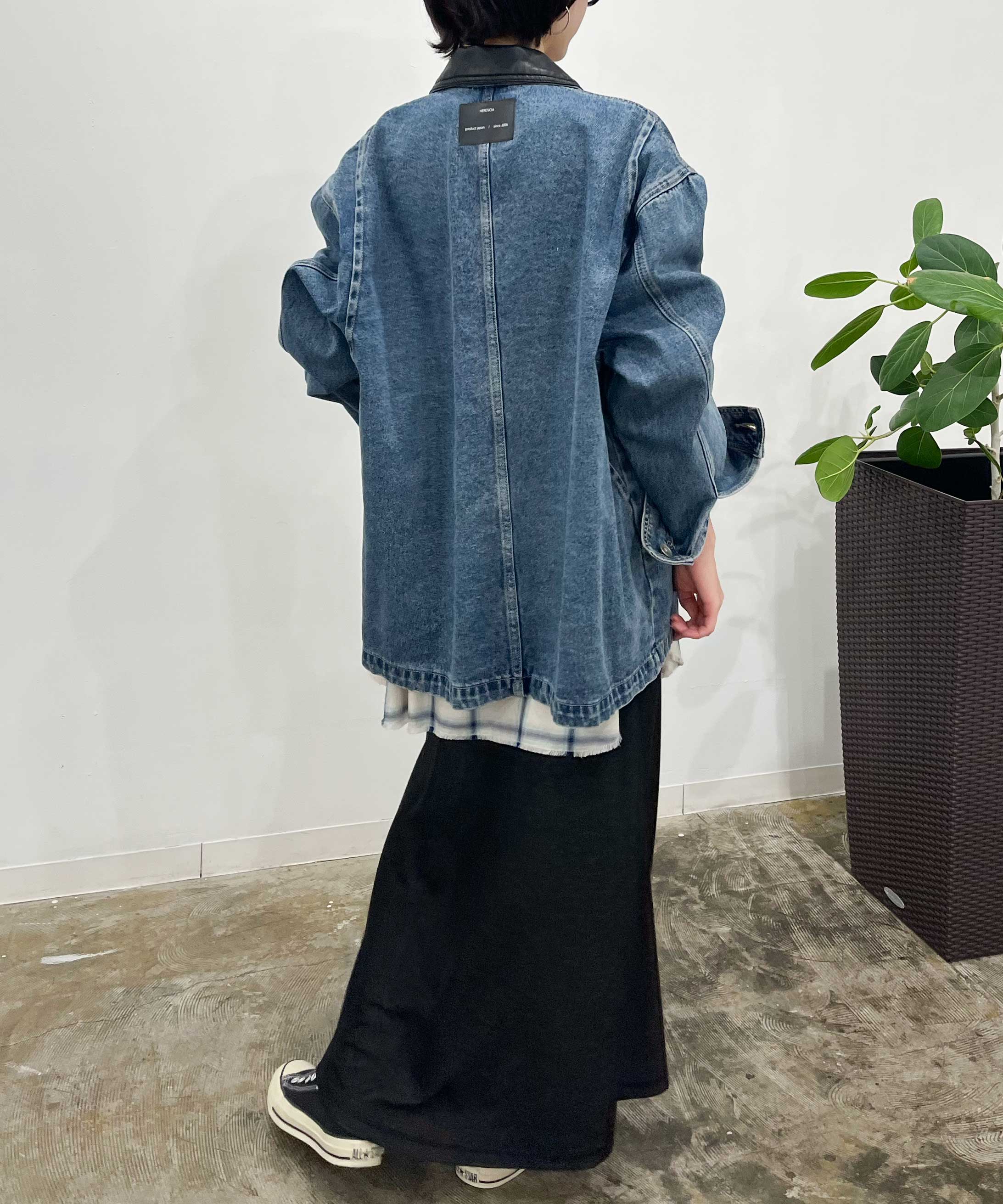 オフホワイト staff:H161