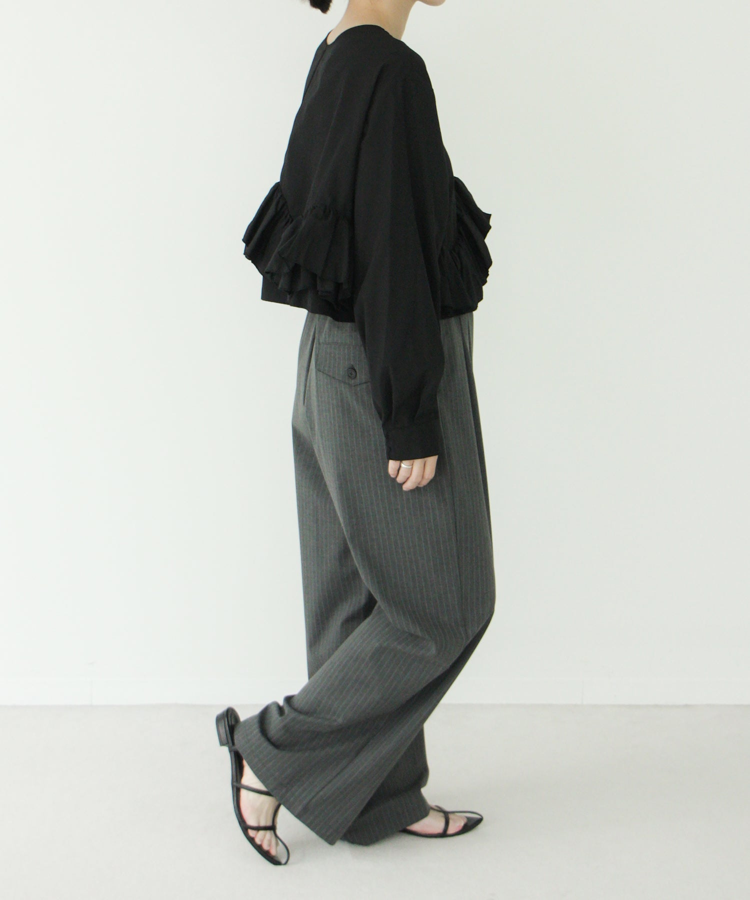 ブラック staff:H155