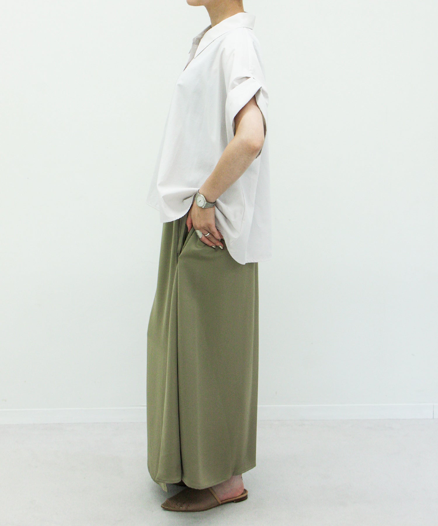 グレージュ staff:H161