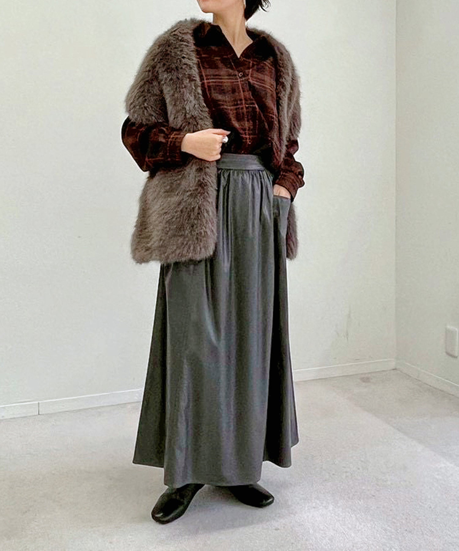 ブラウン staff:H161