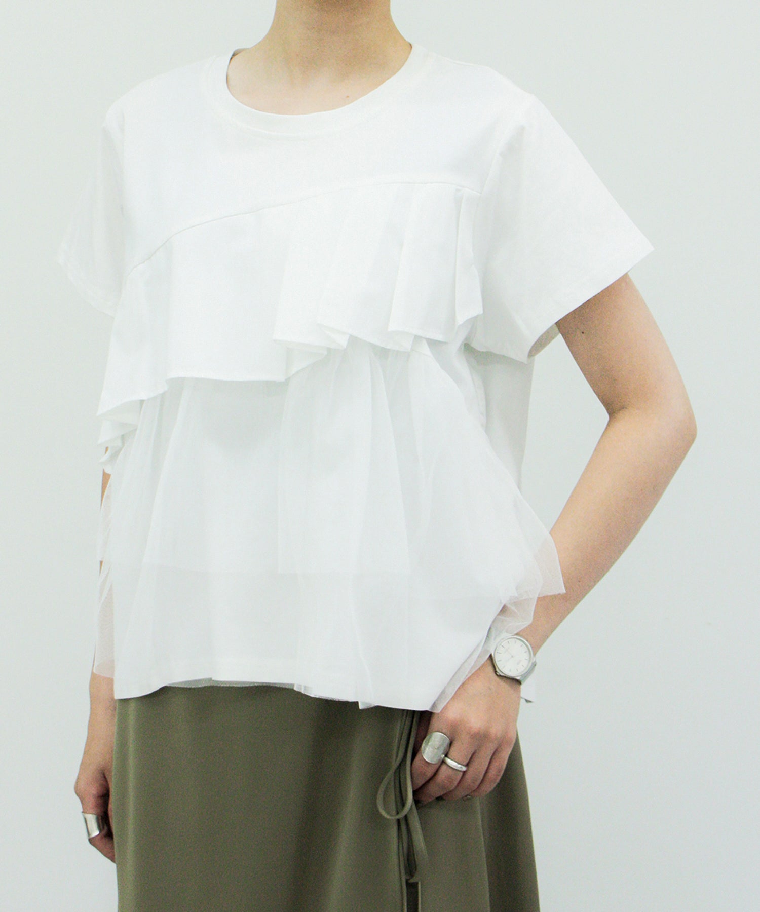 オフホワイト staff:H161