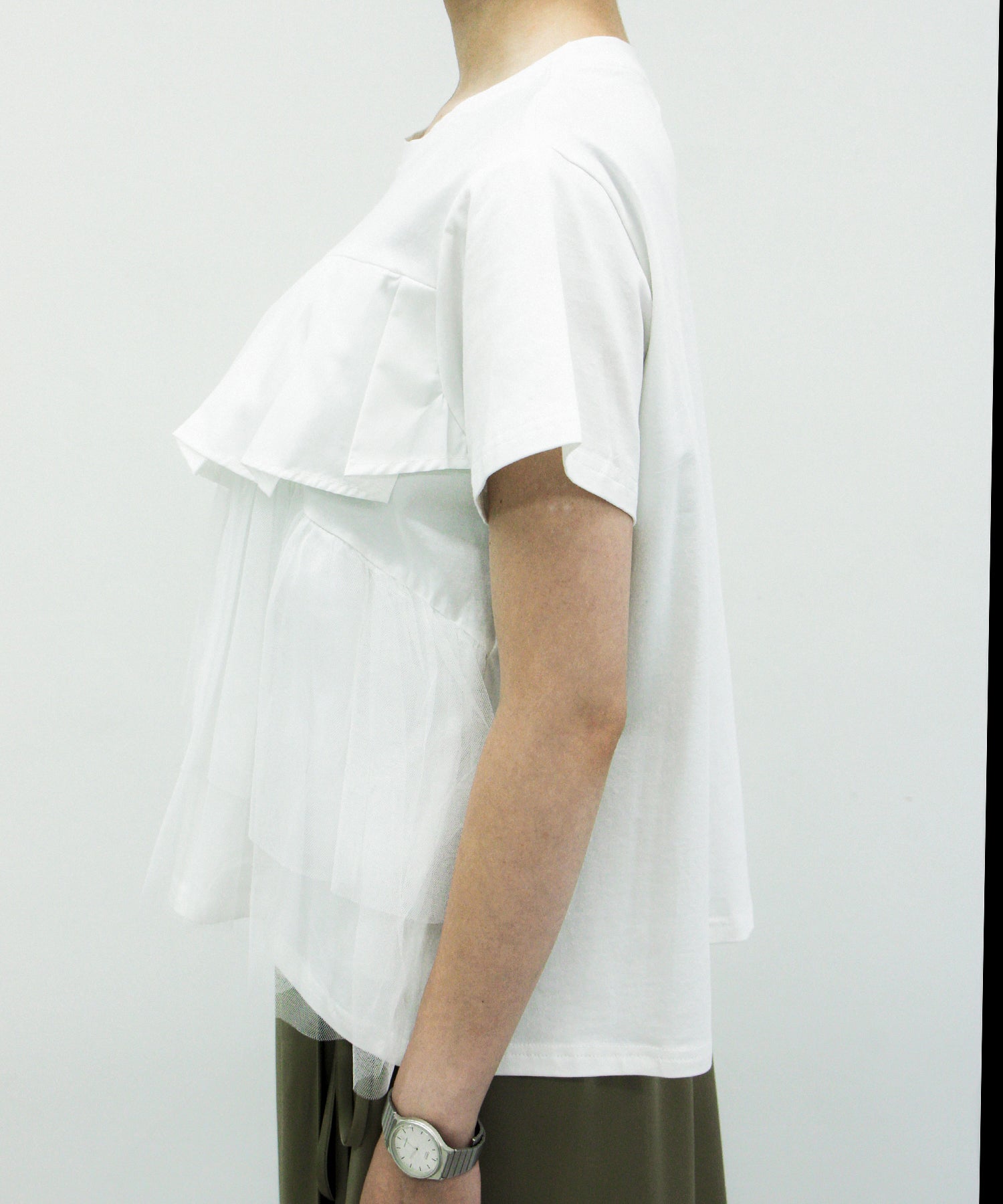 オフホワイト staff:H161