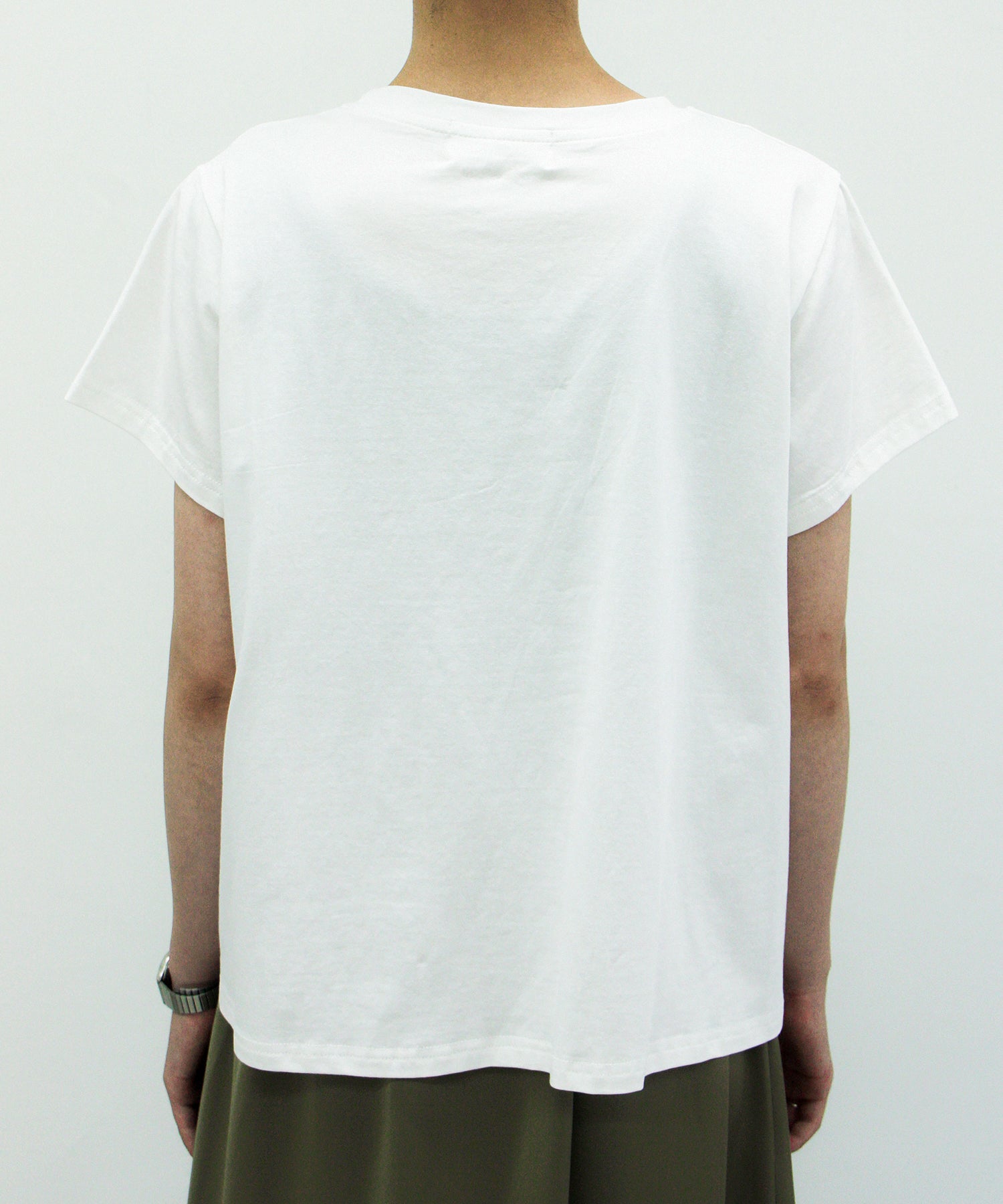 オフホワイト staff:H161