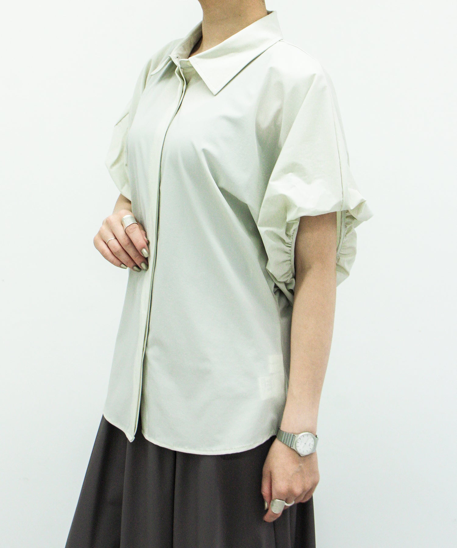 オフグレー staff:H161