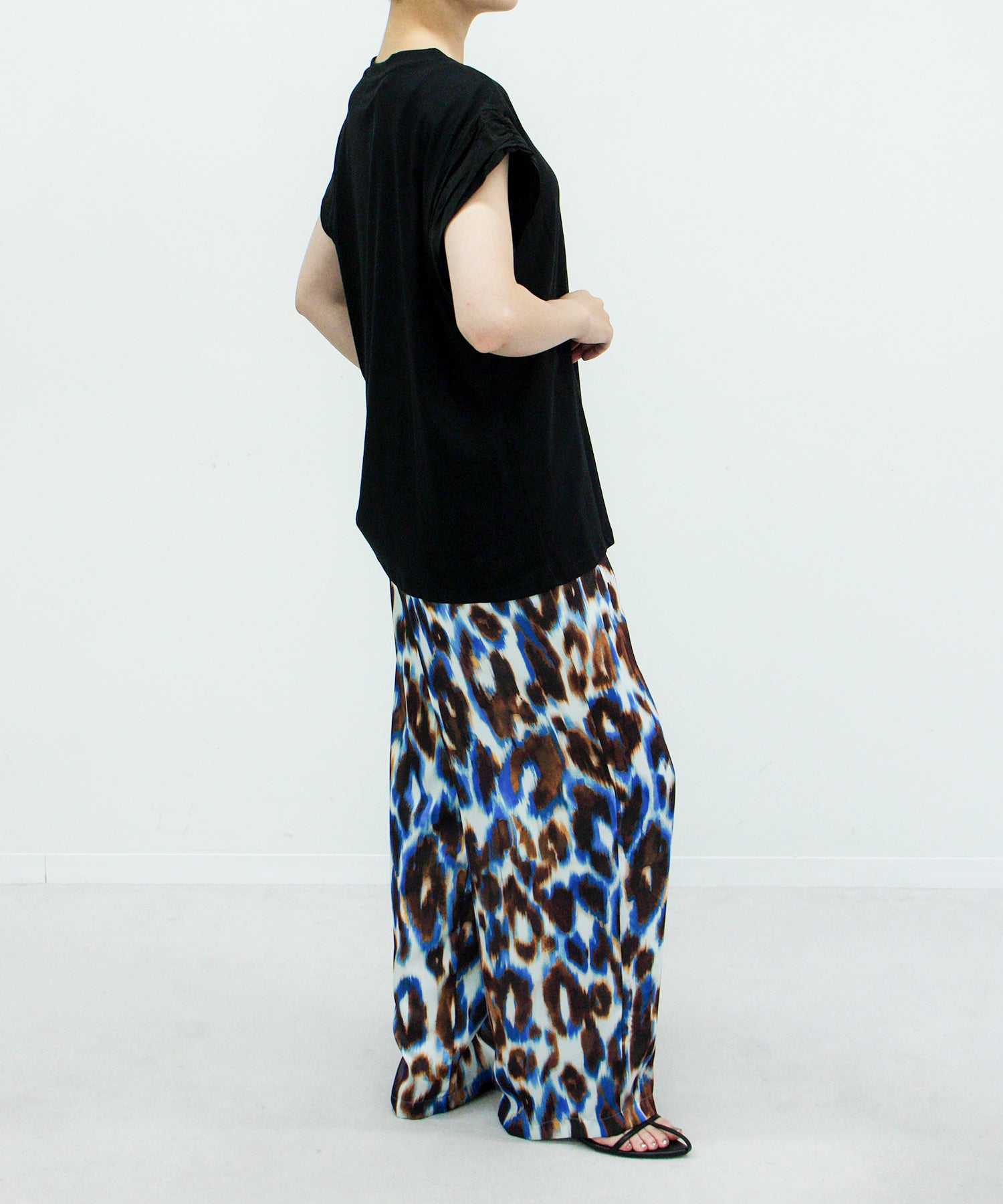 ブラック staff:H161