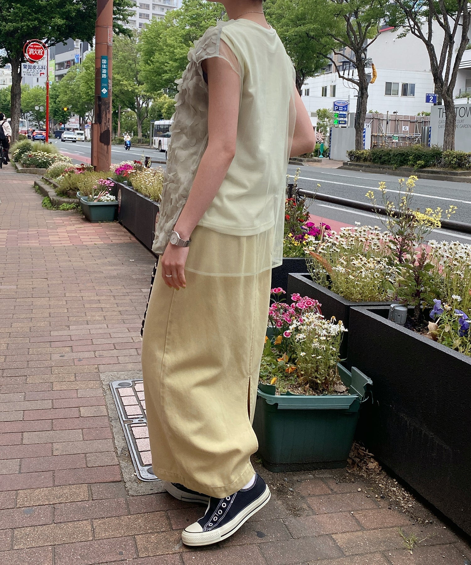 イエロー staff:H161