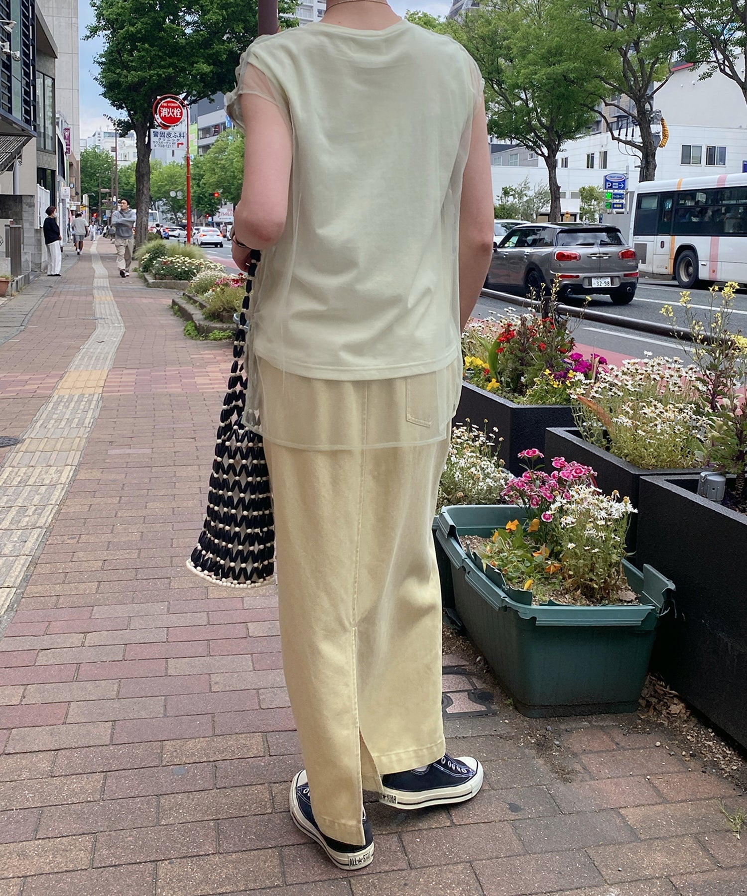 イエロー staff:H161