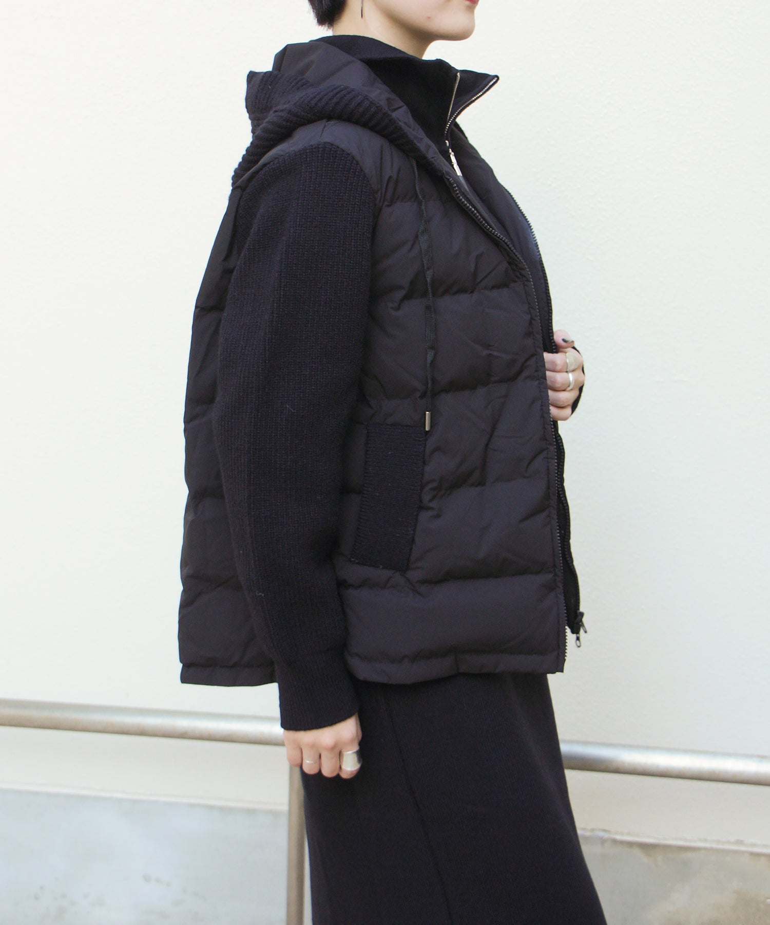 ブラック model:H161