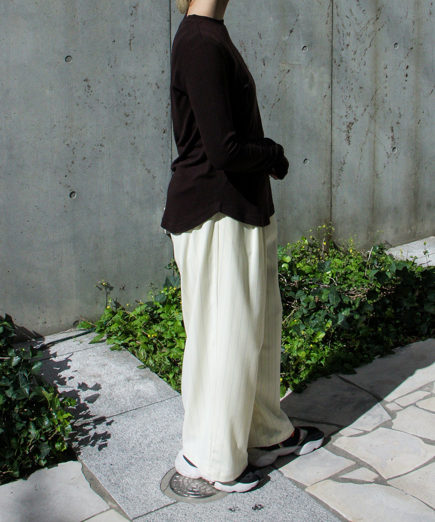 ダークブラウン staff:H157