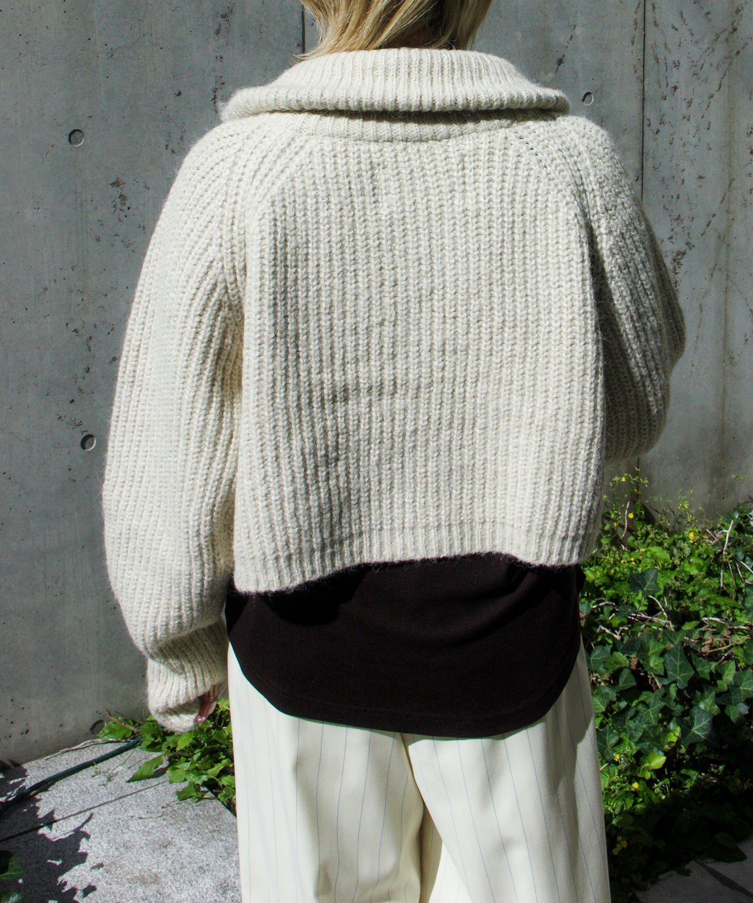 オフホワイト staff:H157