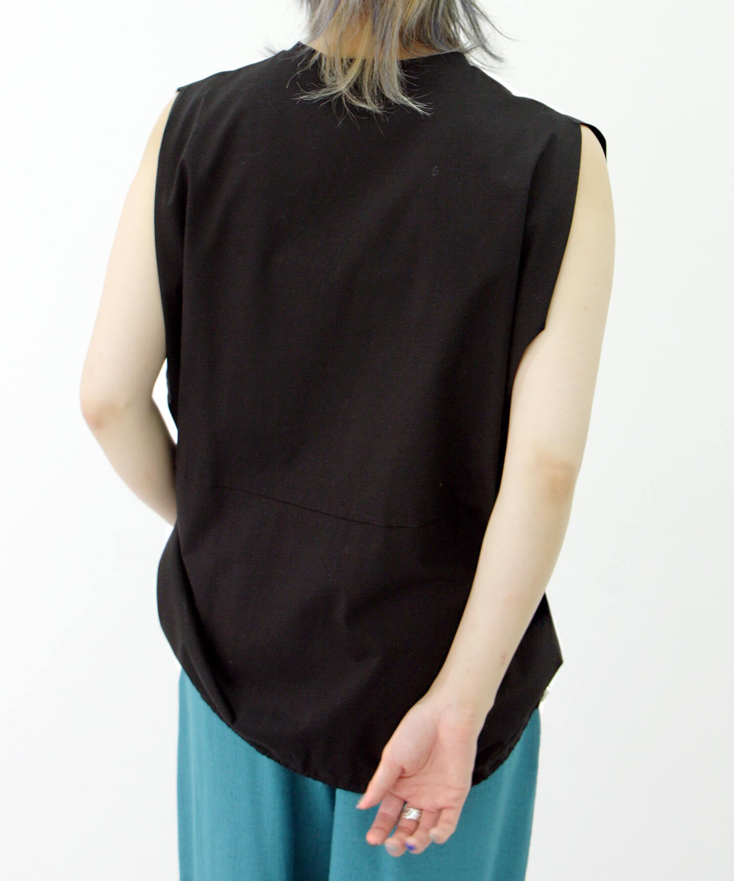 ブラック model:H157 着用サイズ:フリー