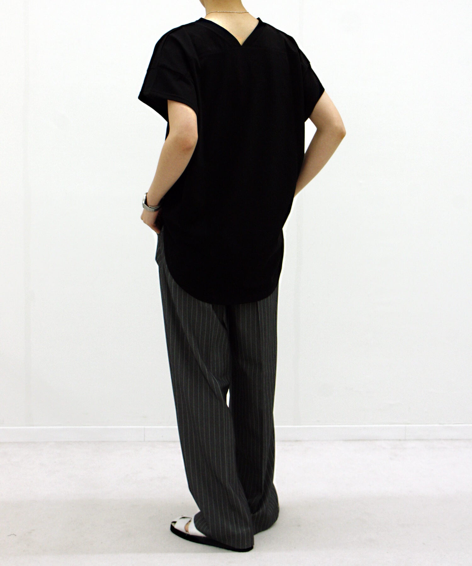 【Timesale】YELLロゴTシャツ