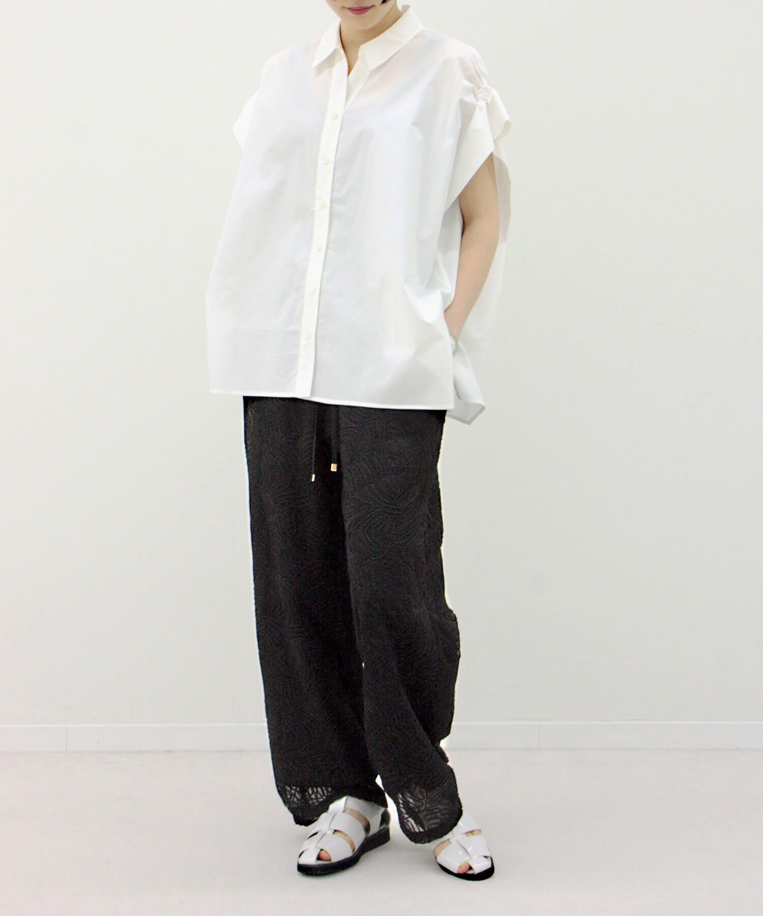ホワイト model:H161