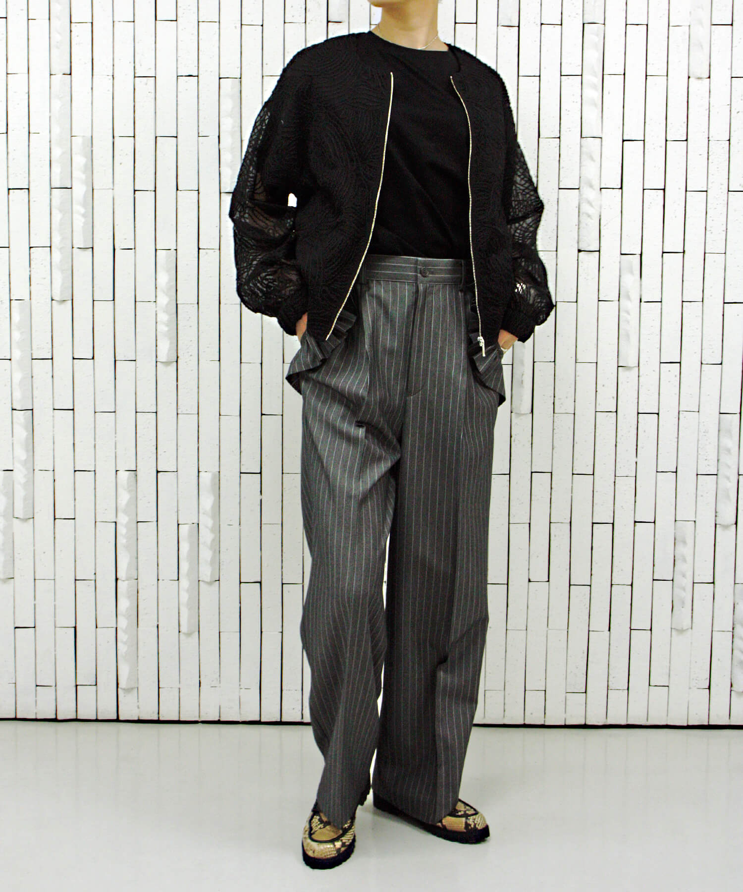 ブラック model:H161