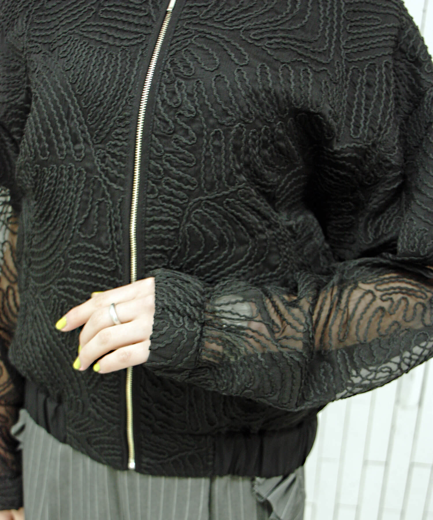 ブラック model:H161