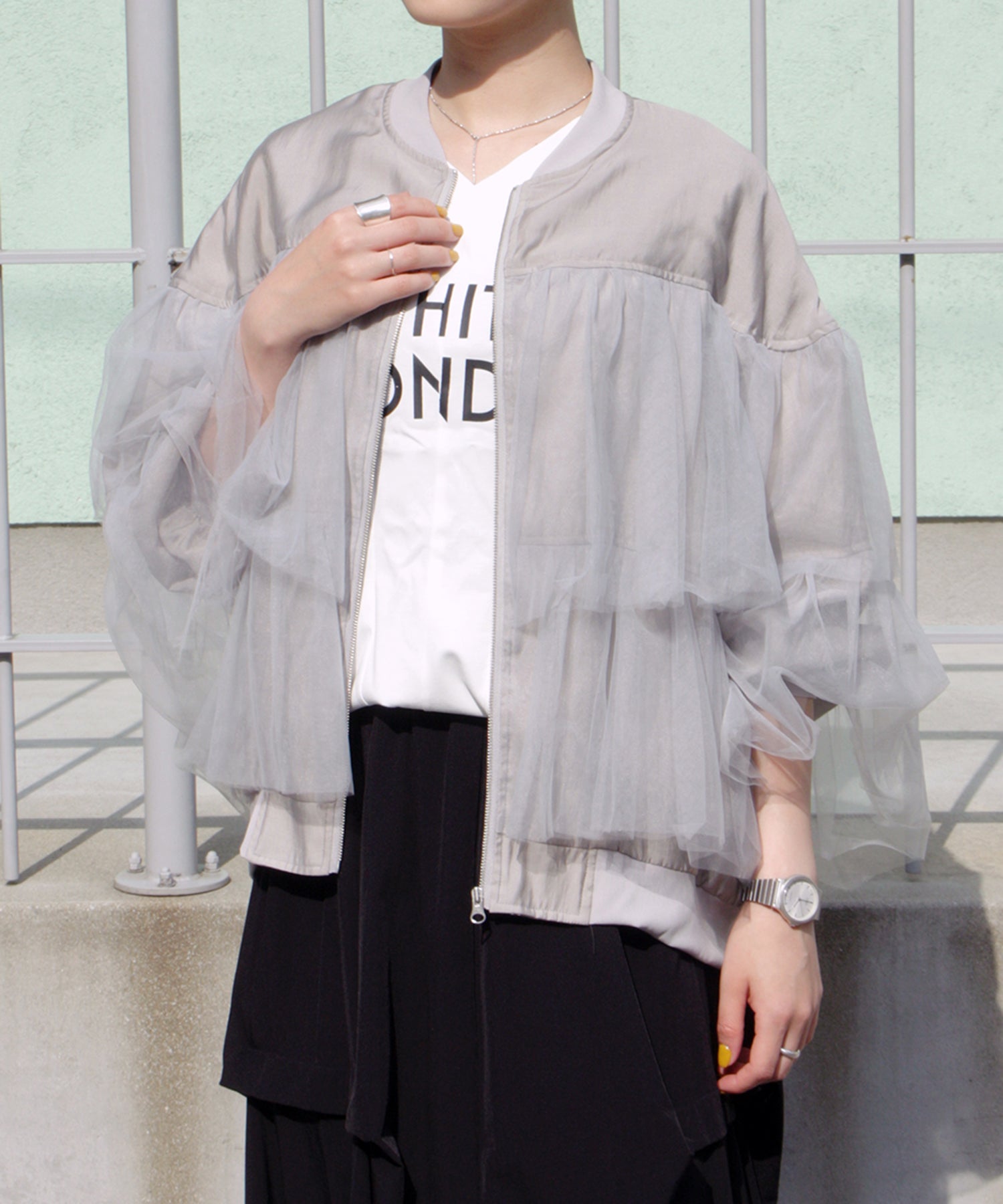 グレー staff:H161