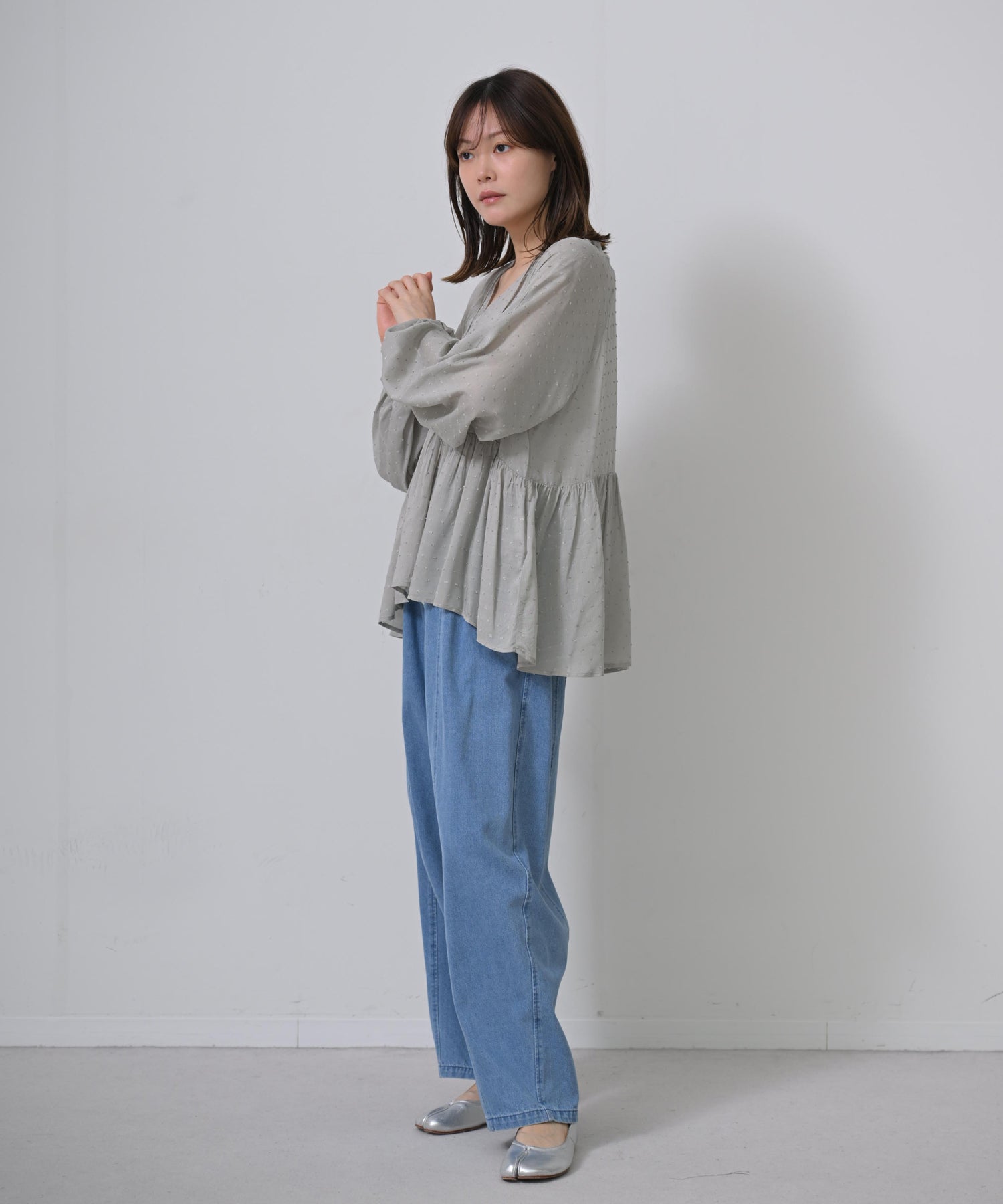 グレー model:H167