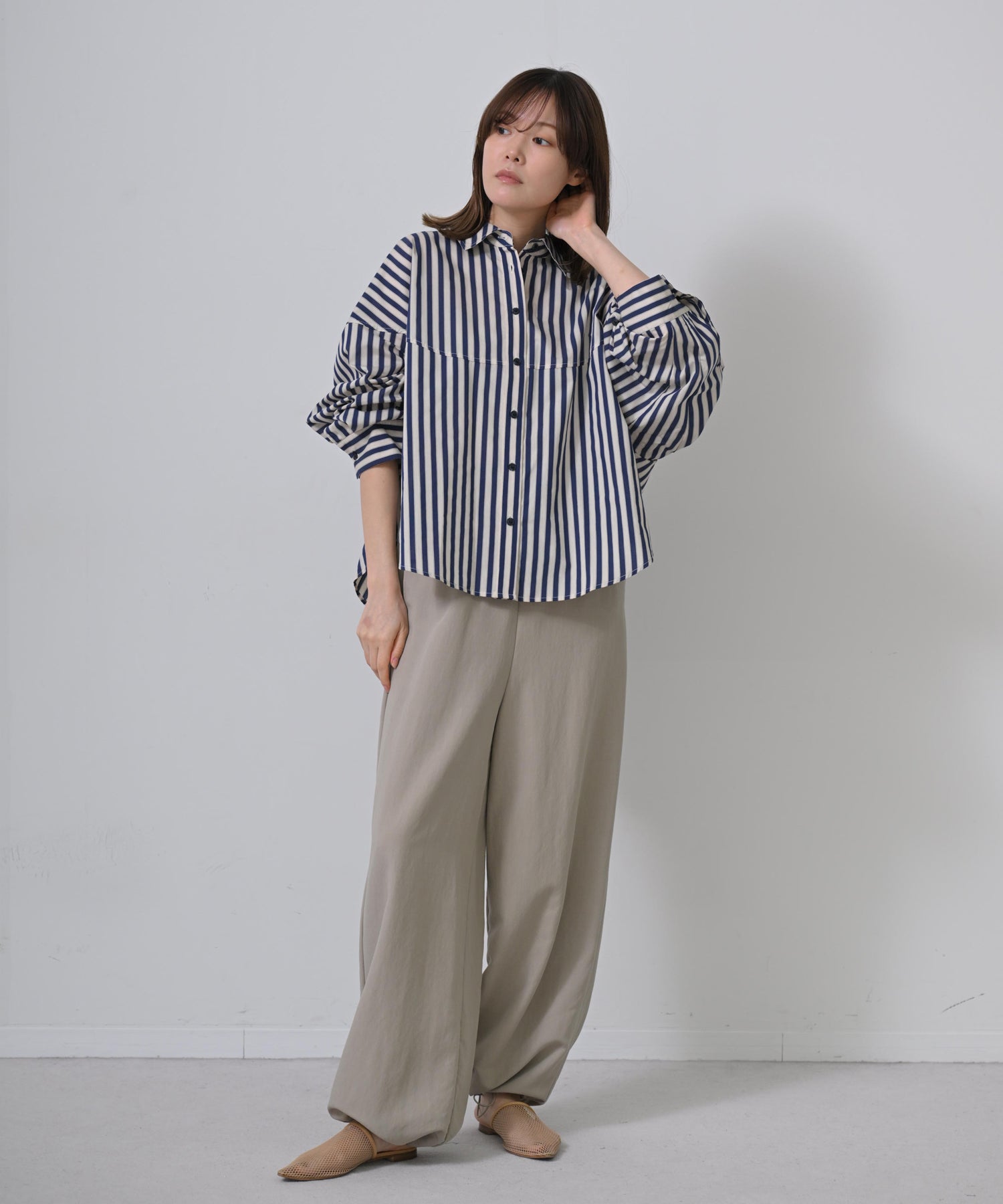 ネイビー×オフ model:H167