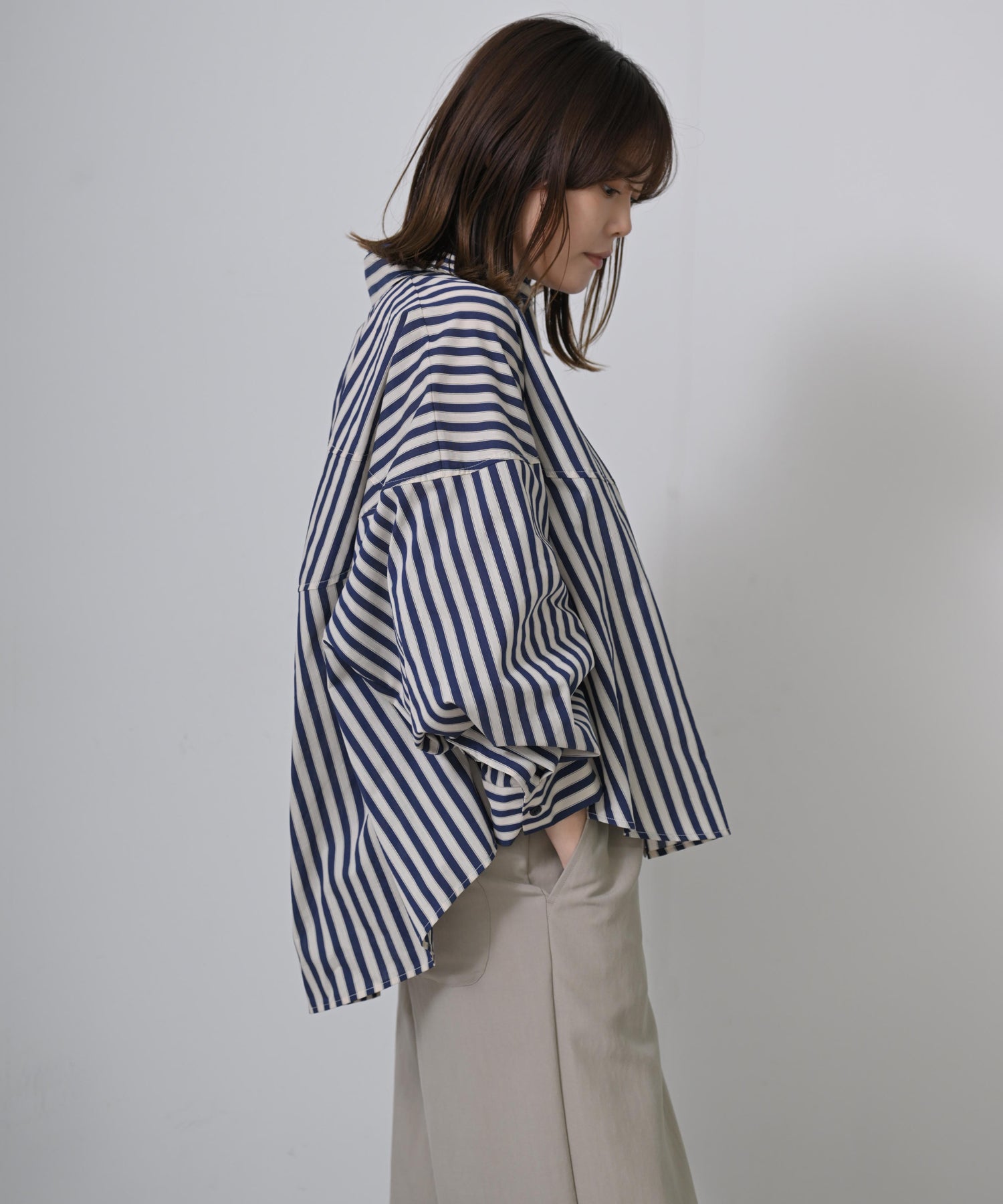 ネイビー×オフ model:H167
