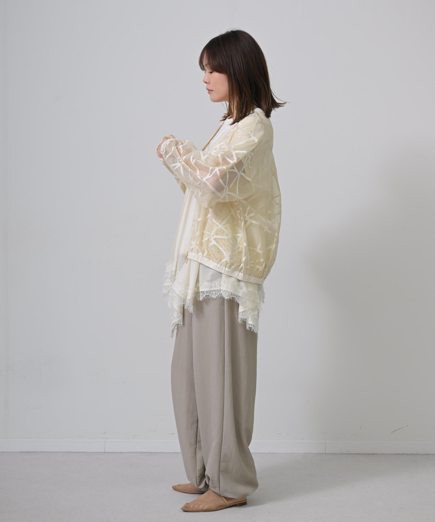 オフホワイト model:H167