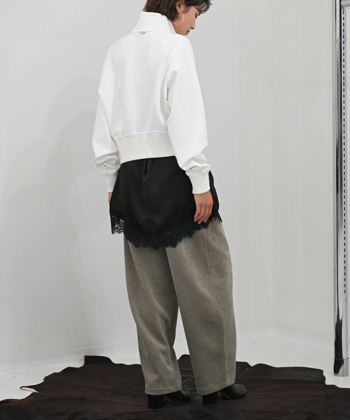 オフホワイト model:H166cm