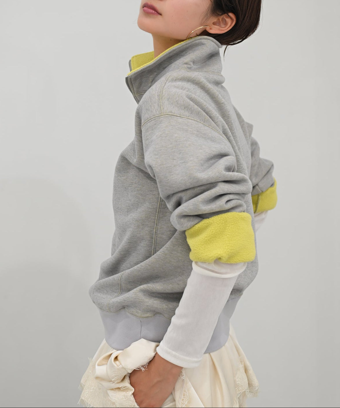 イエロー×グレー model:H166cm