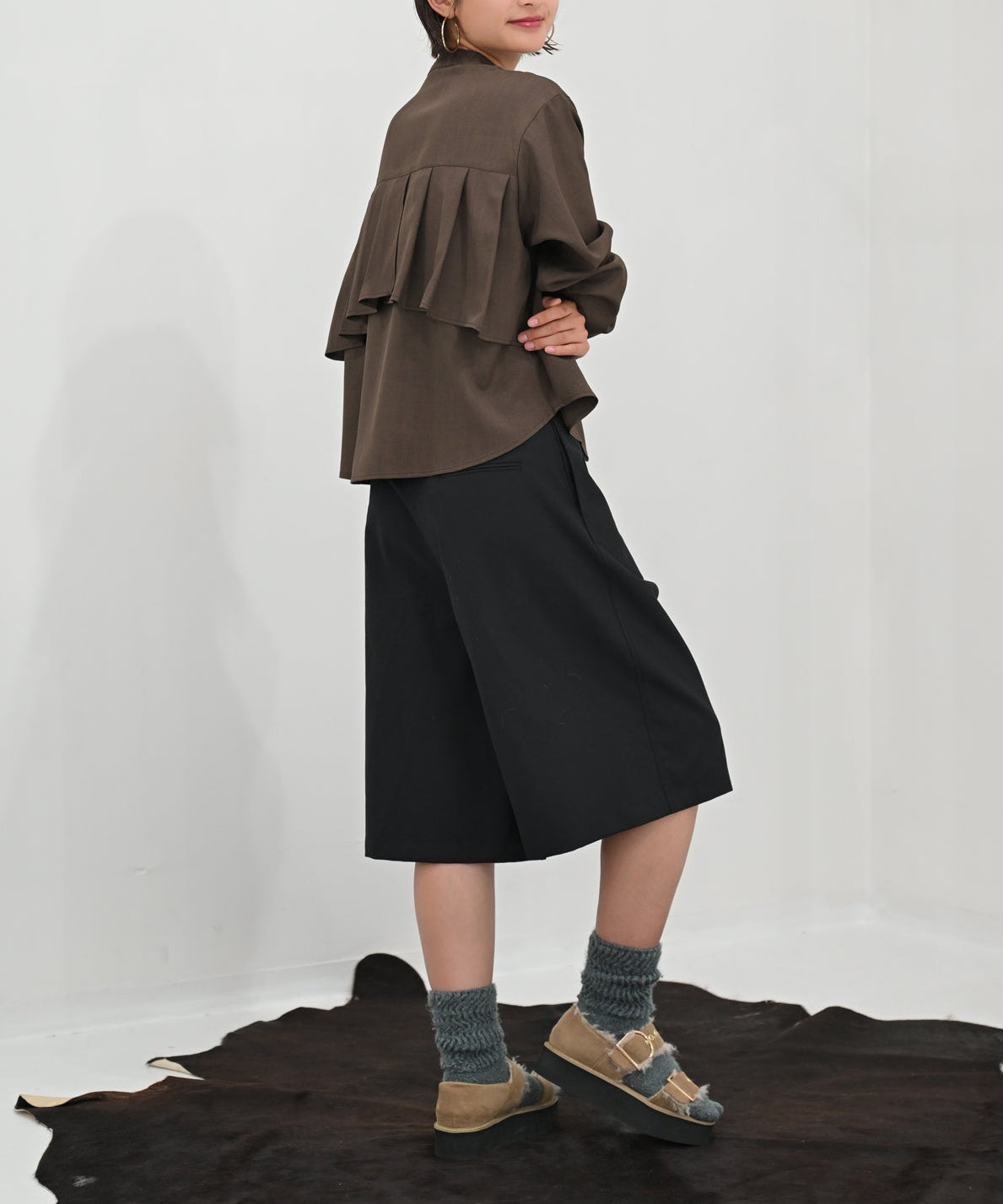 ブラウン model:H166cm